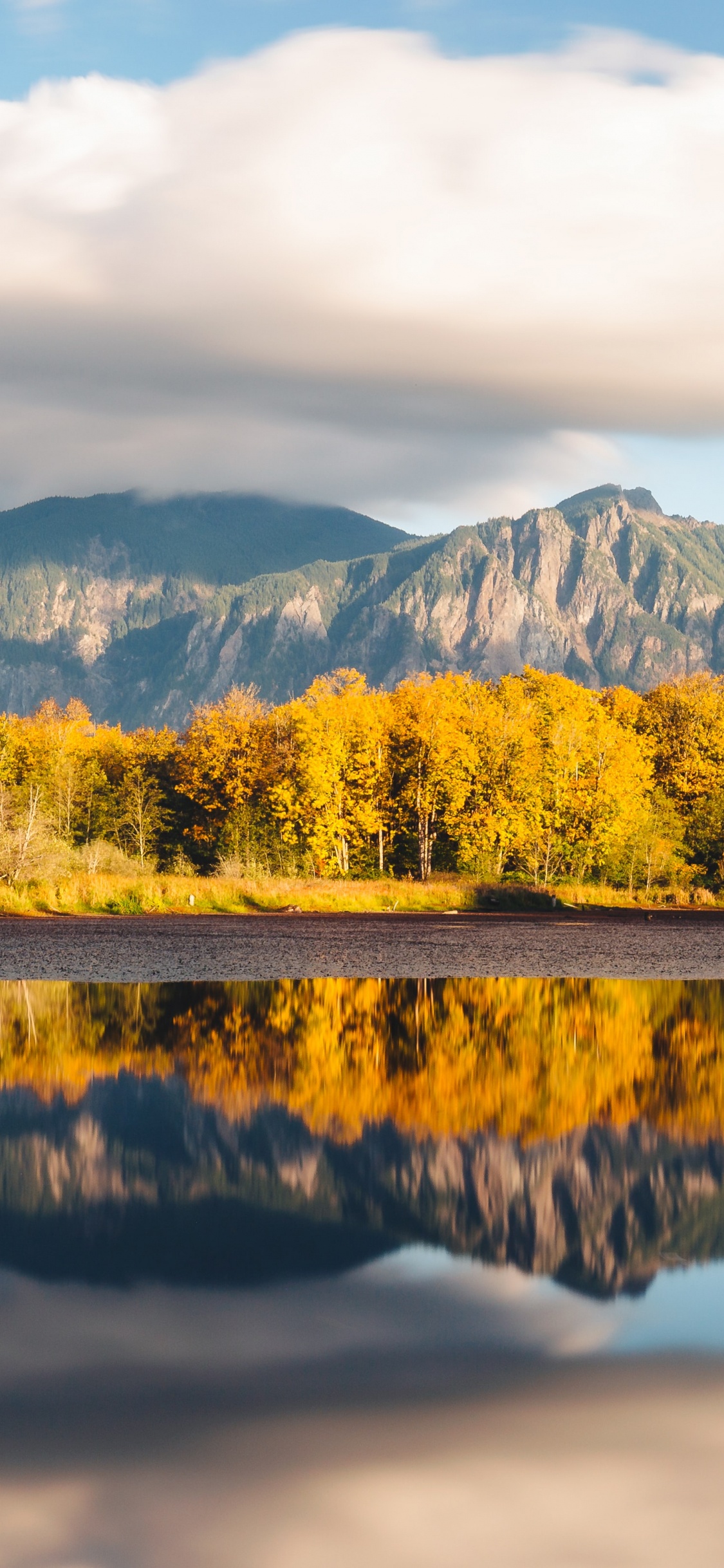 Обои Сновалли оздоровительная терапия, вода, облако, гидроресурсы, гора в разрешении 1125x2436
