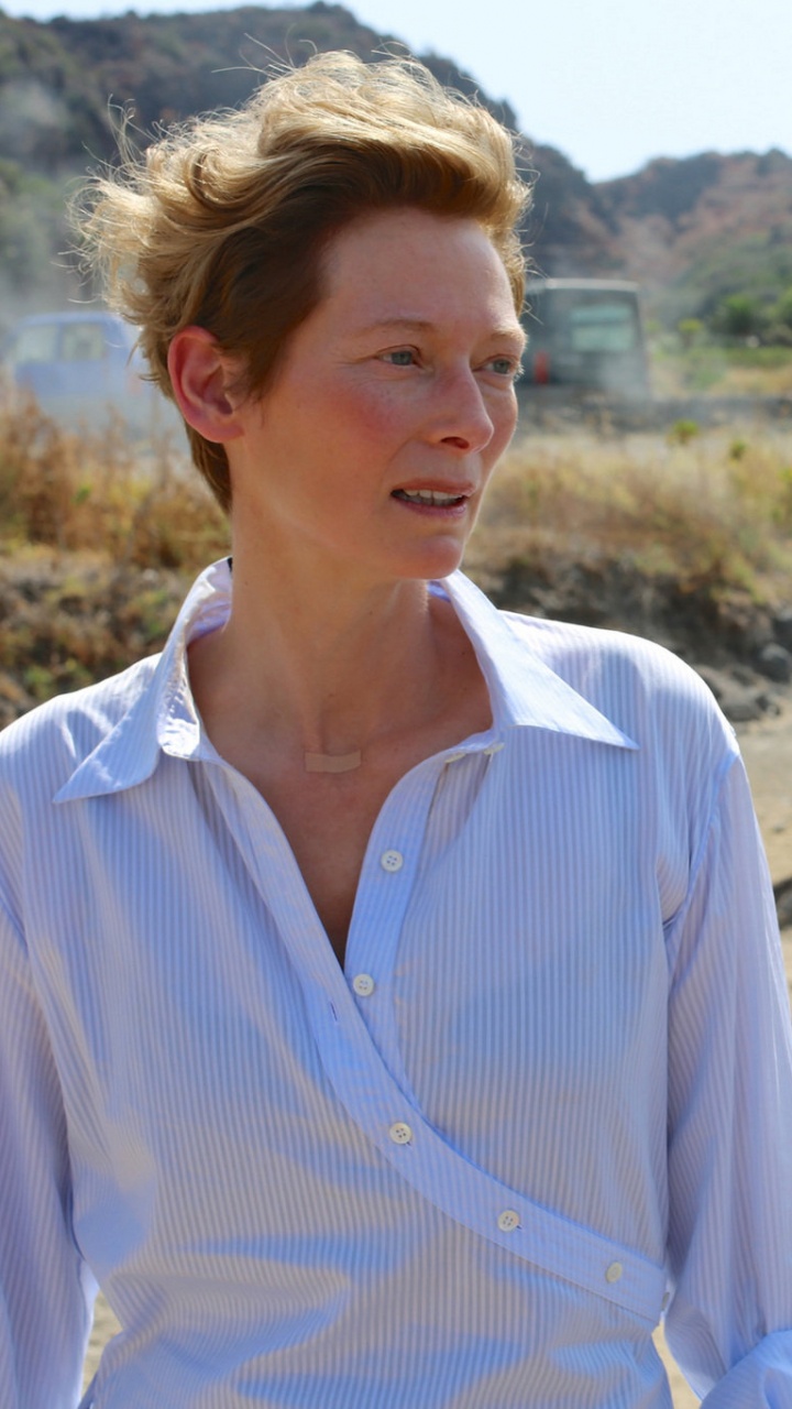 Обои Тильда Суинтон, отпуск, путешествие, туризм, отдых в разрешении 720x1280