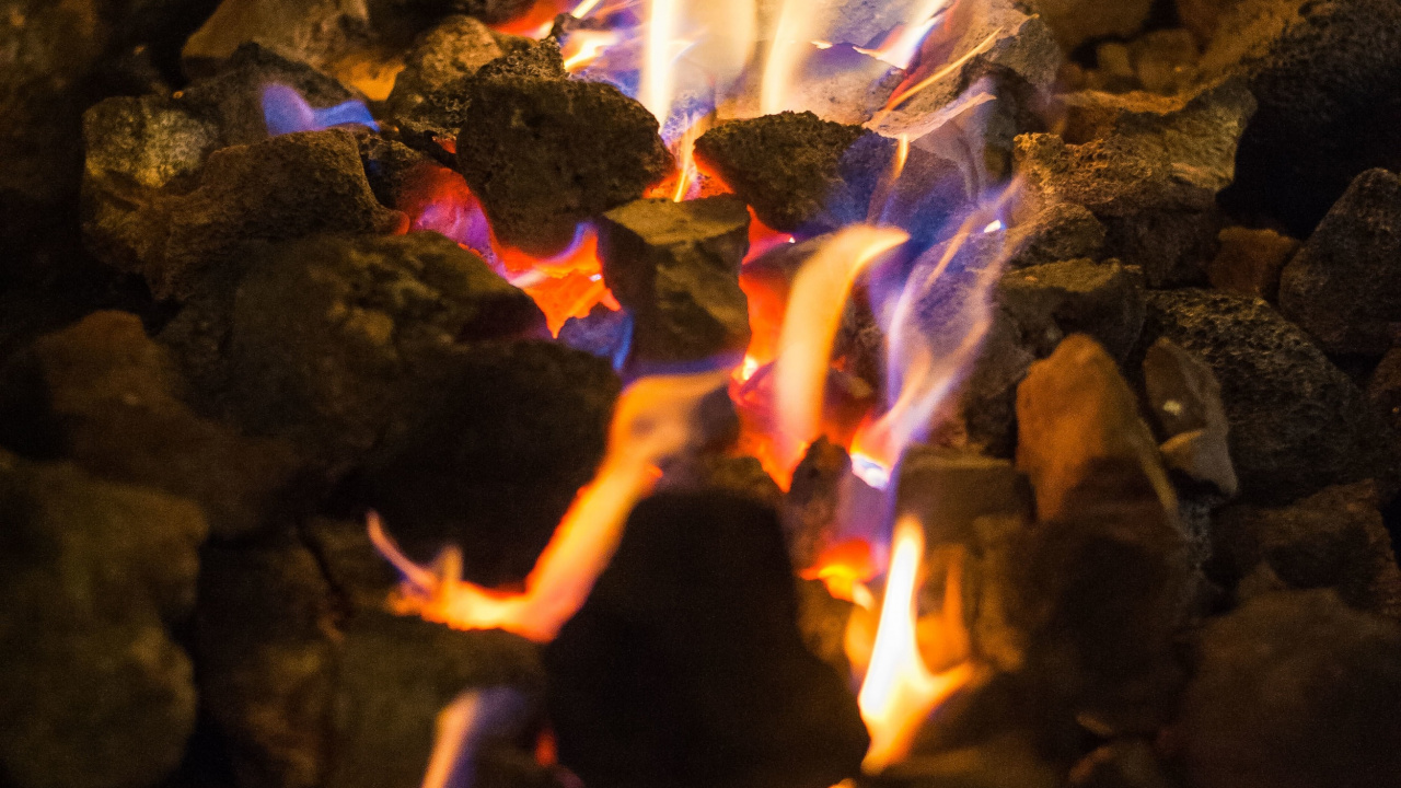 Обои пламя, тепло, огонь, свет, ночь в разрешении 1280x720