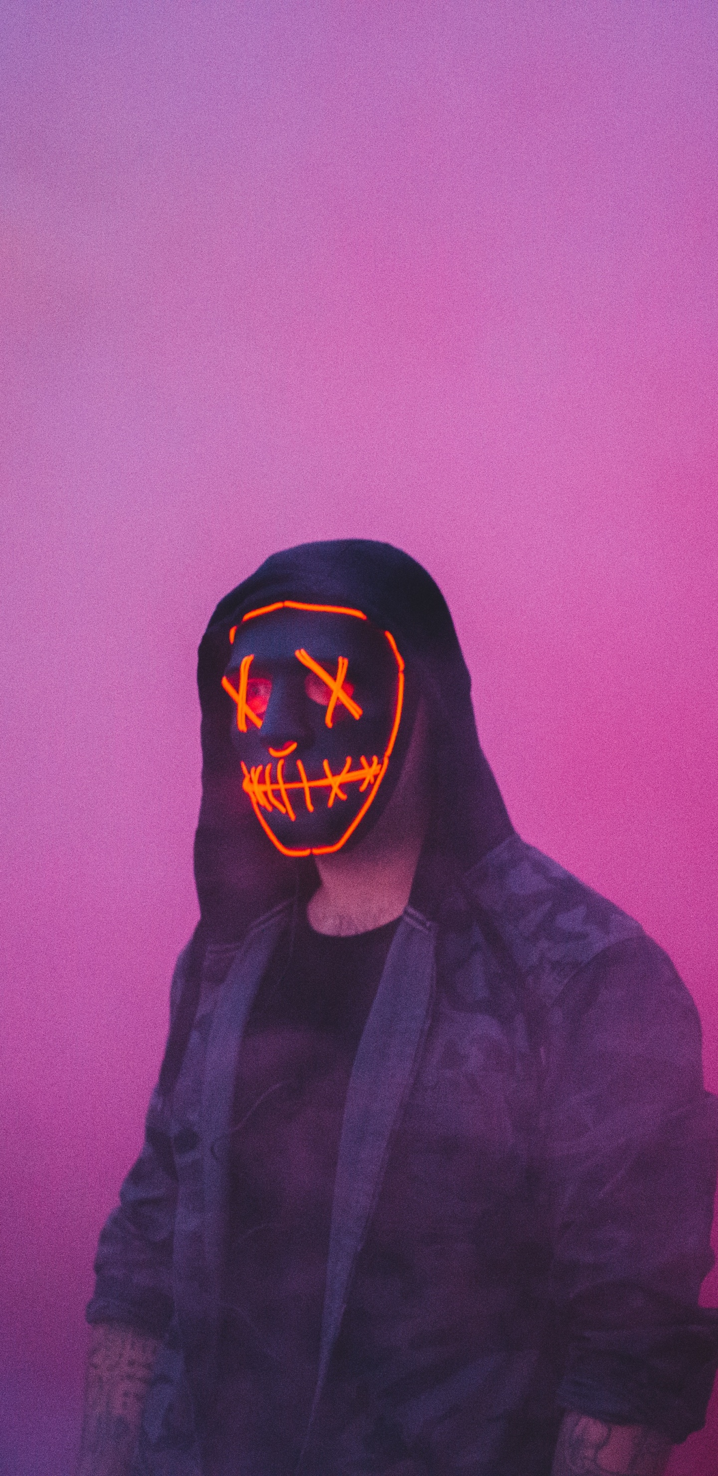 Обои Представление, пурпур, свет, Фиолетовый, верхняя одежда в разрешении 1440x2960