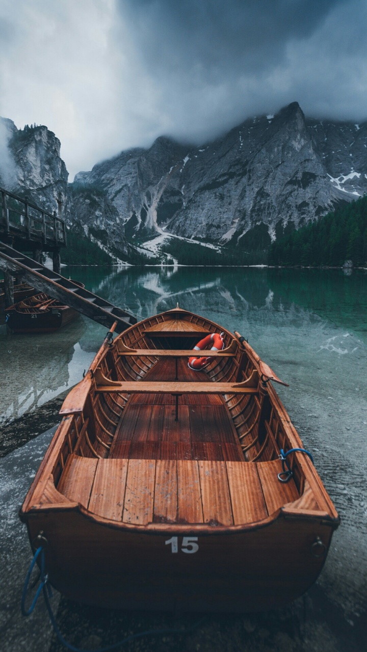 Обои цветовая схема, цветной, вода, облако, гора в разрешении 720x1280