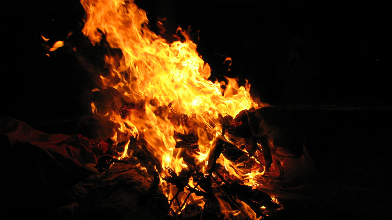 Обои Аллах, огонь, пламя, тепло, костер в разрешении 1280x720