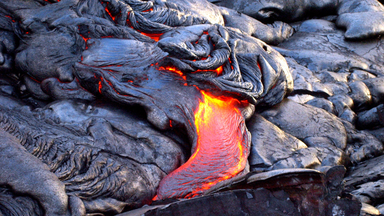 Обои лава, древесный уголь, рок, уголь, пища в разрешении 1280x720