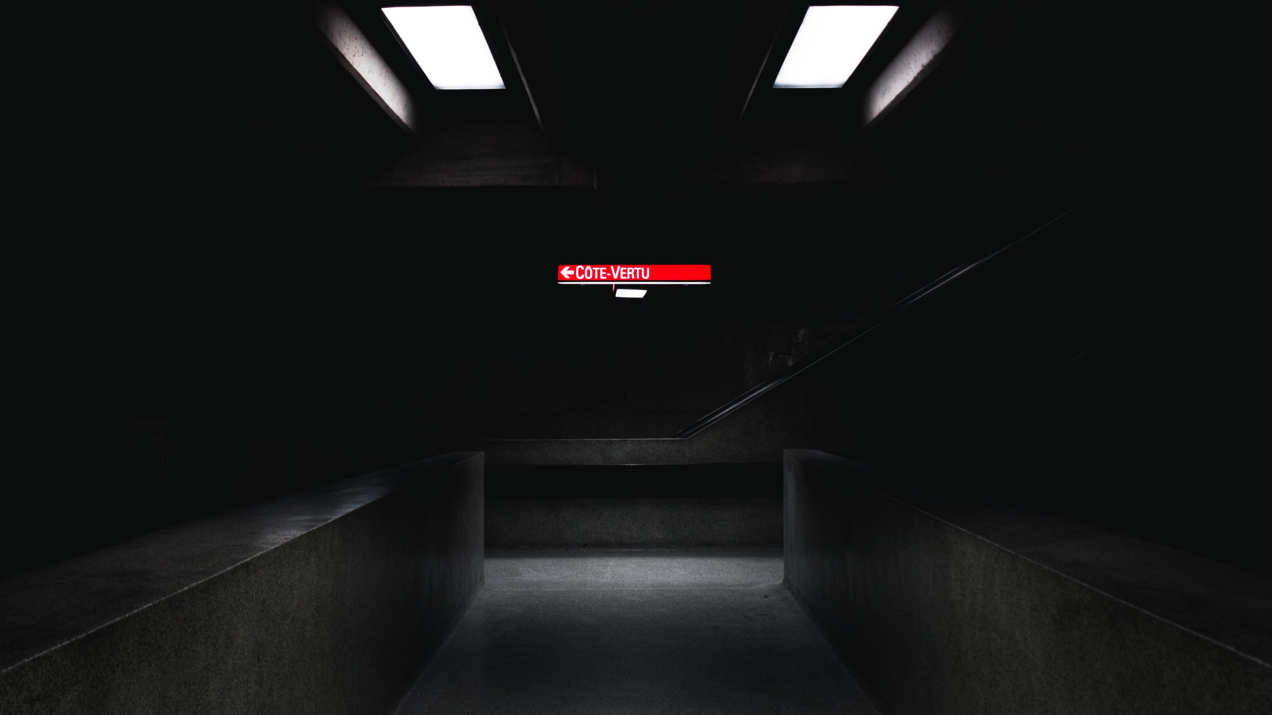 Обои свет, освещение, черный, темнота, снимок в разрешении 2560x1440