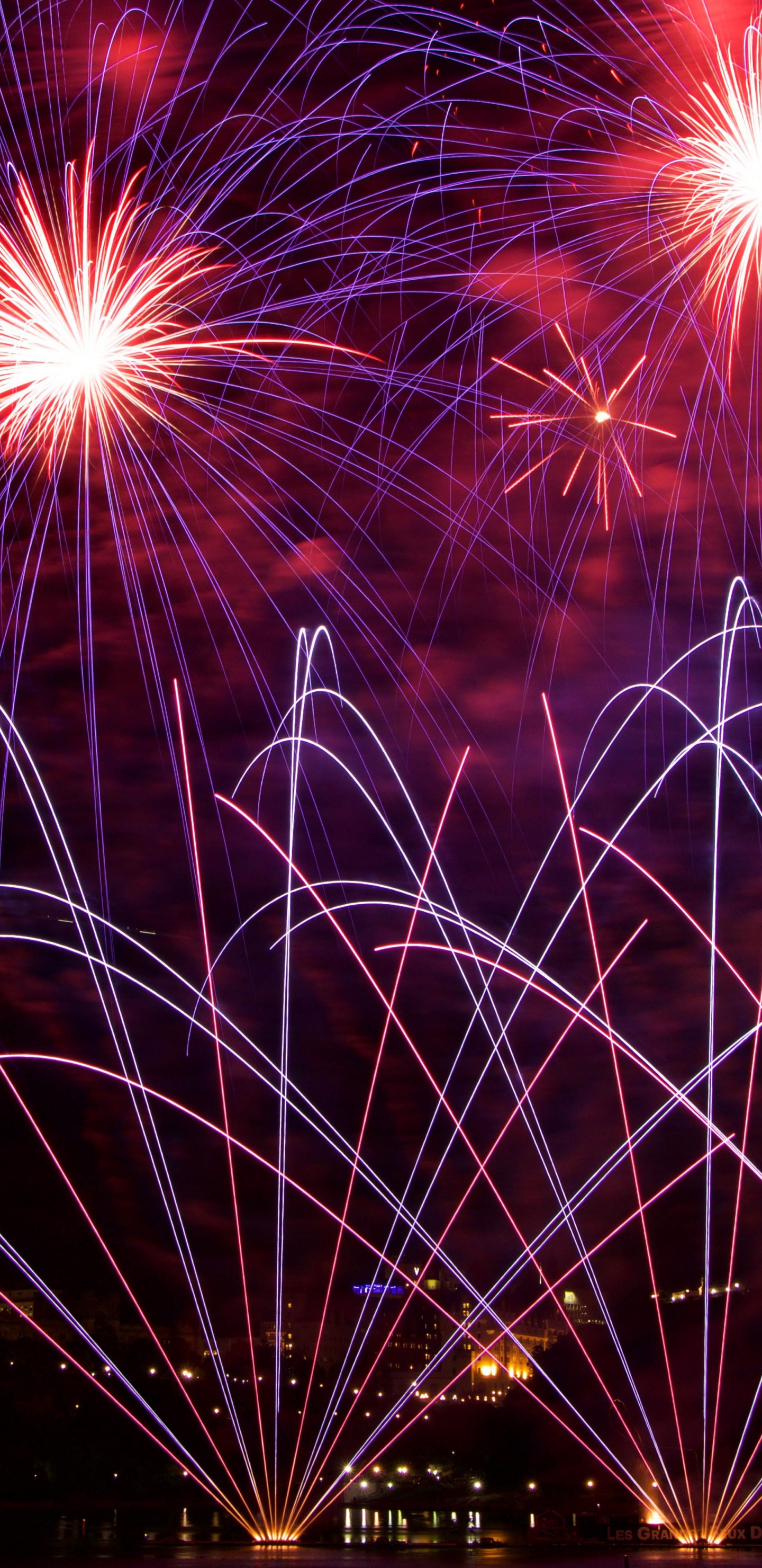 Обои Новый год, канун Нового года, салют, день нового года, ночь в разрешении 1440x2960