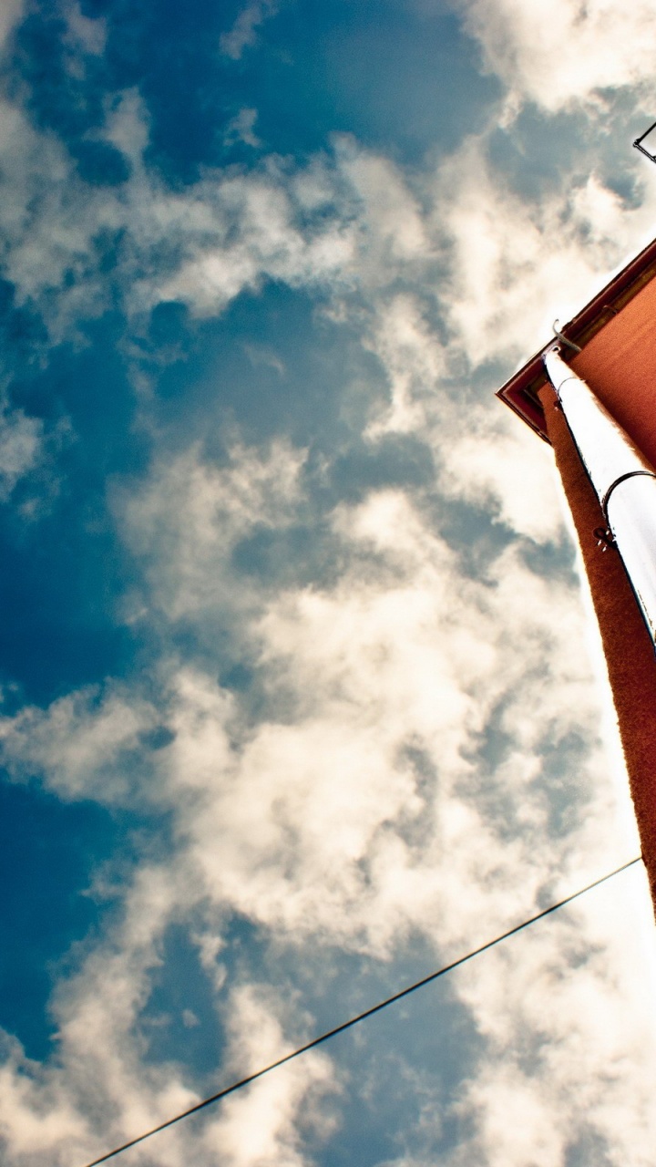 Обои облако, атмосфера, здание, синий, лазурный в разрешении 720x1280