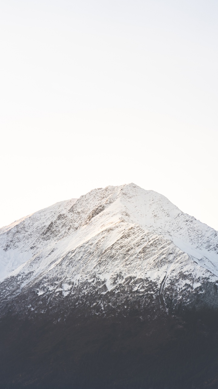 Обои гора, снег, белые, горный рельеф, холм в разрешении 720x1280