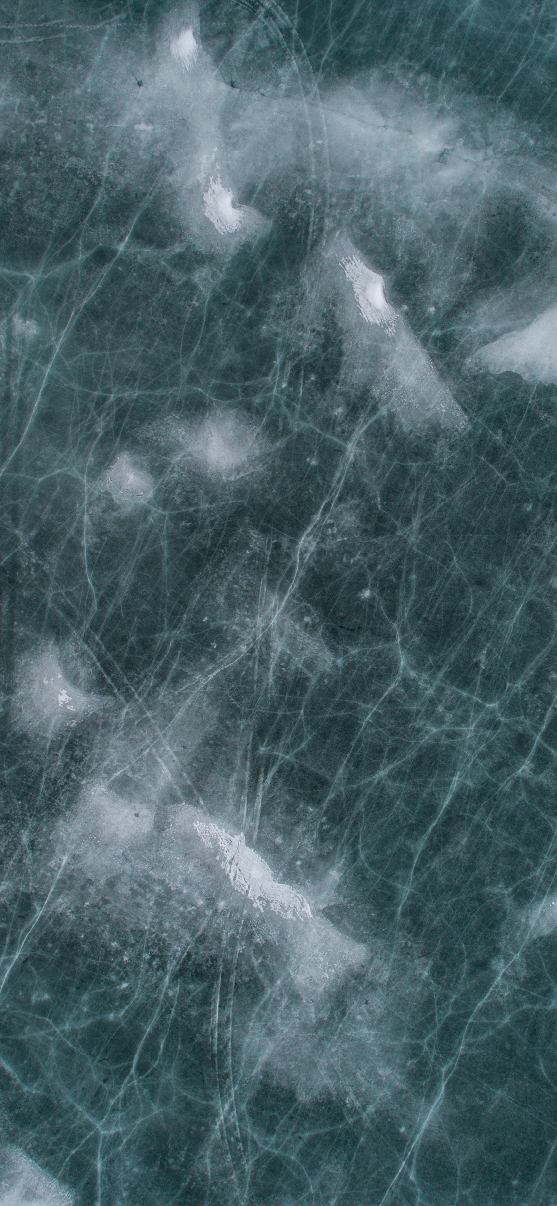 Обои вода, атмосфера, космос, волна, ветровая волна в разрешении 1125x2436