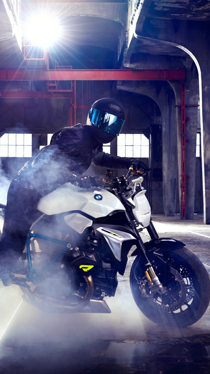 Обои Байерише Моторен Верке АГ, мотоцикл, авто, фара, автомобильное освещение в разрешении 720x1280