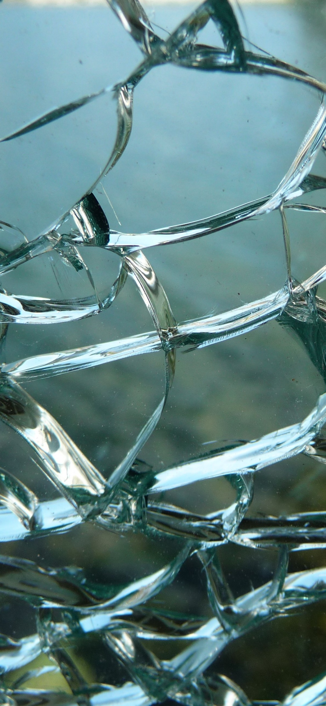 Обои стекло, текстура, вода, ограждать провода, металл в разрешении 1125x2436