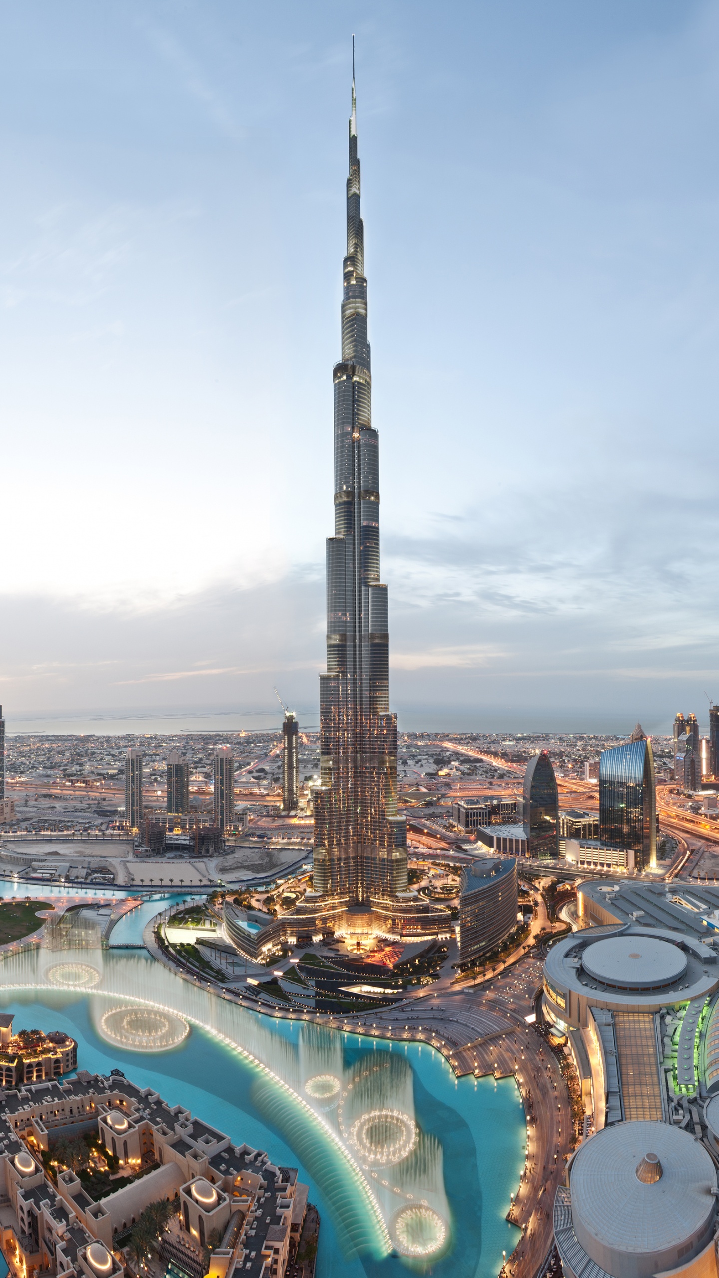 Обои Бурдж Халифа, вышка, городской пейзаж, городской район, город в разрешении 1440x2560