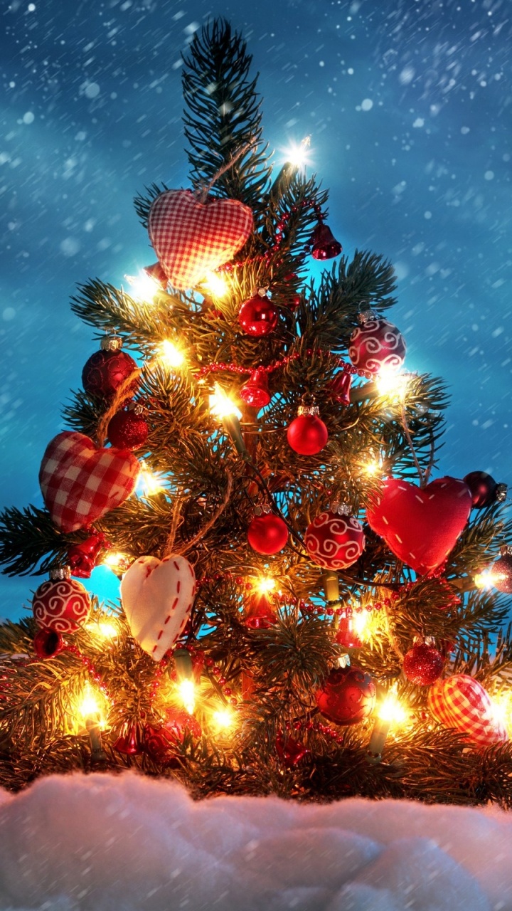 Обои Рождественский день, елка, дерево, Рождество, зима в разрешении 720x1280