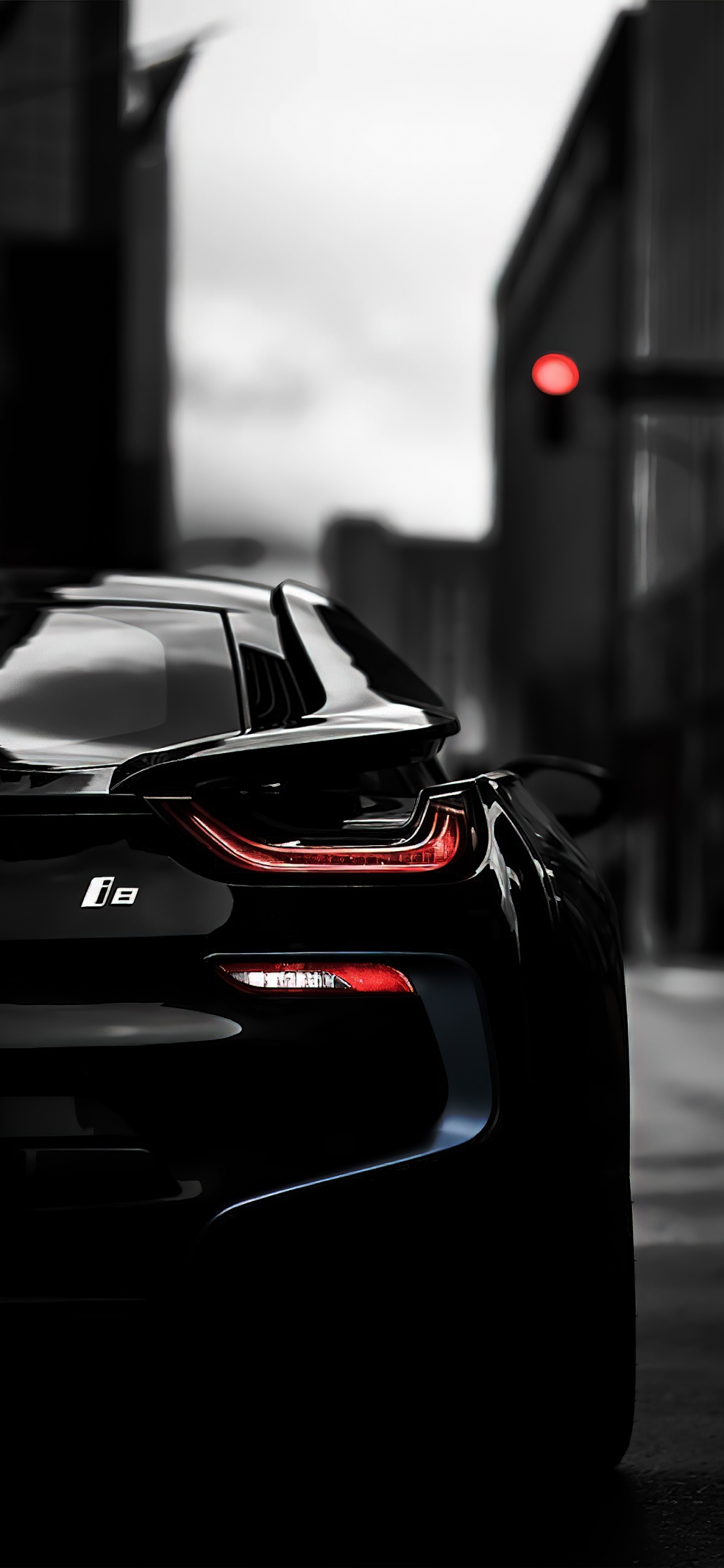 Обои отражение, легковые автомобили, спорткар, суперкар, автомобильное освещение в разрешении 1125x2436