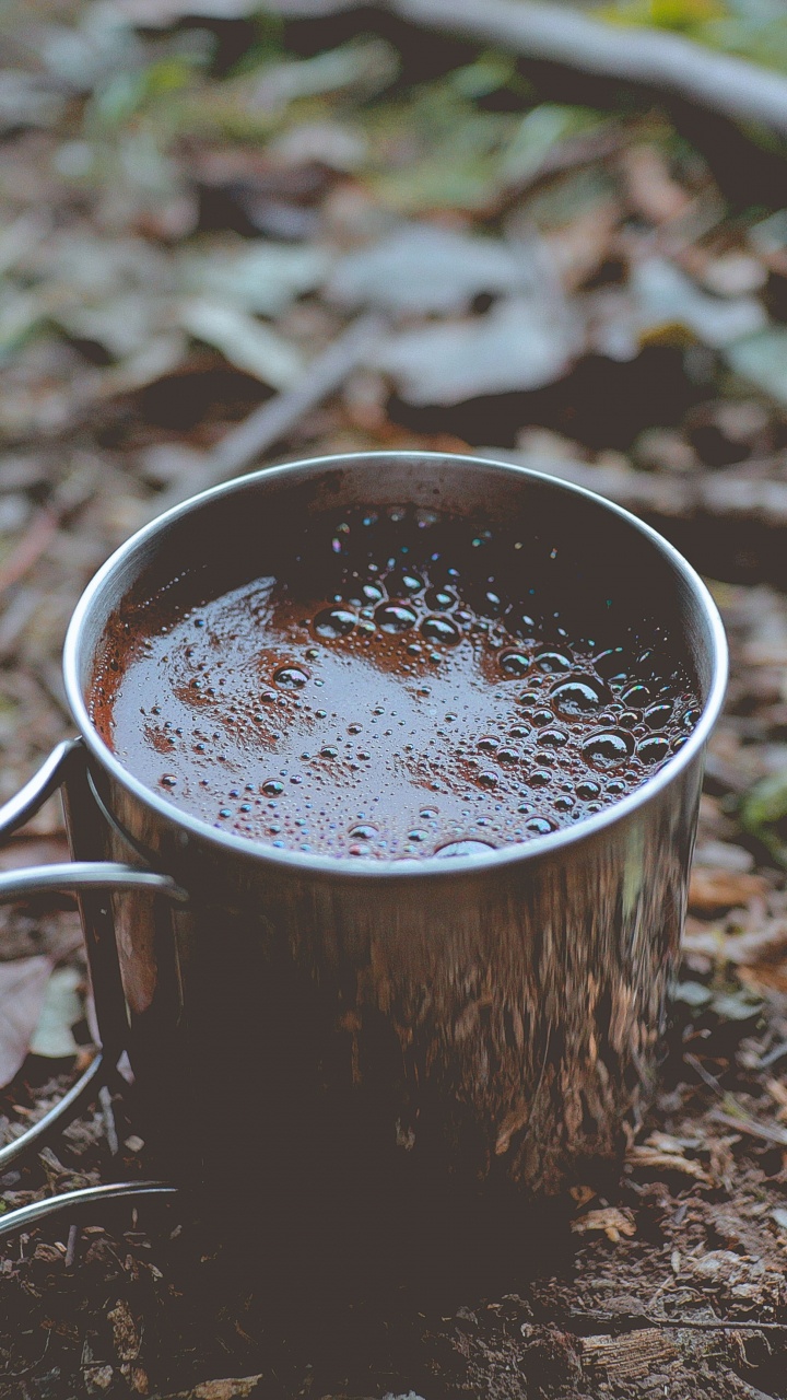 Обои лист, почва, напиток, кружка, кофейная чашка в разрешении 720x1280
