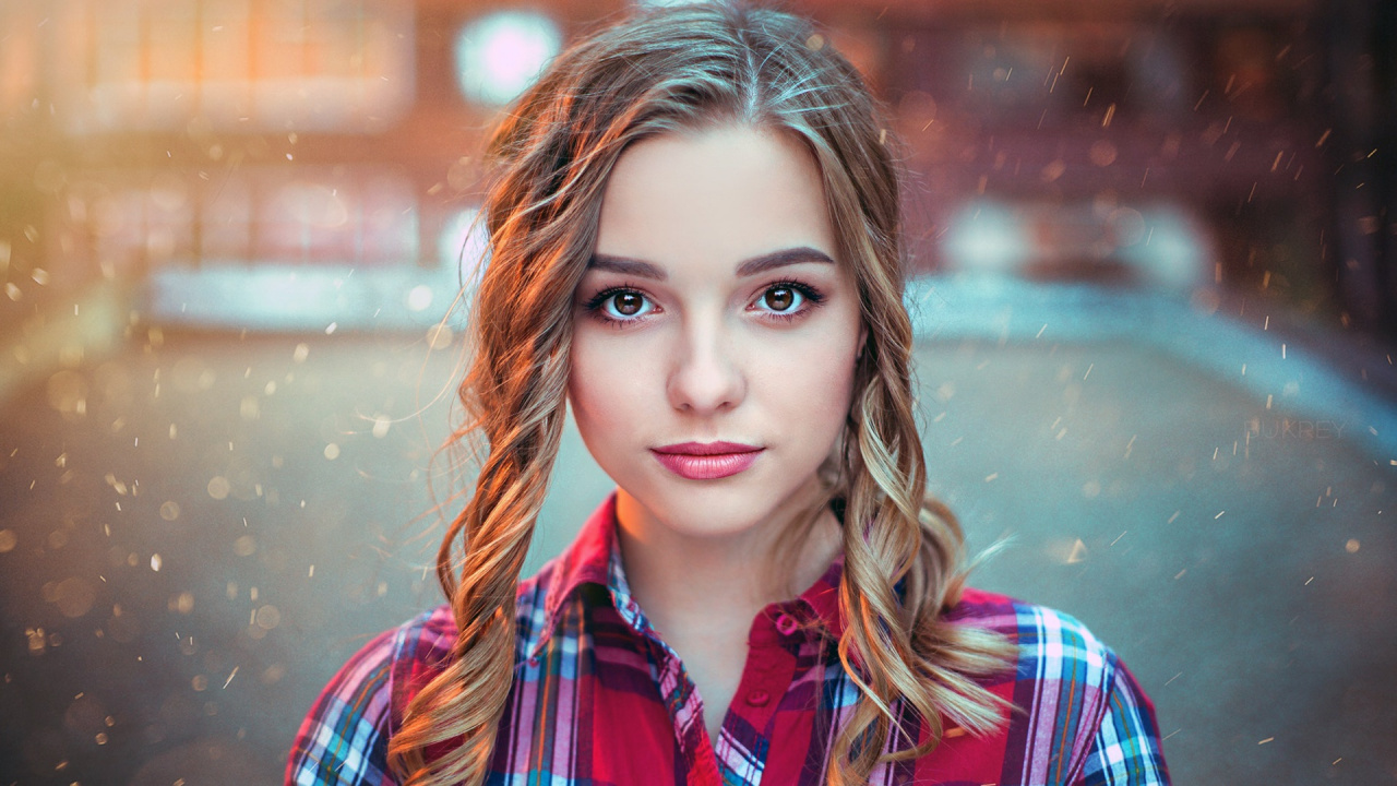 Обои волосы, лицо, губа, бровь, красота в разрешении 1280x720