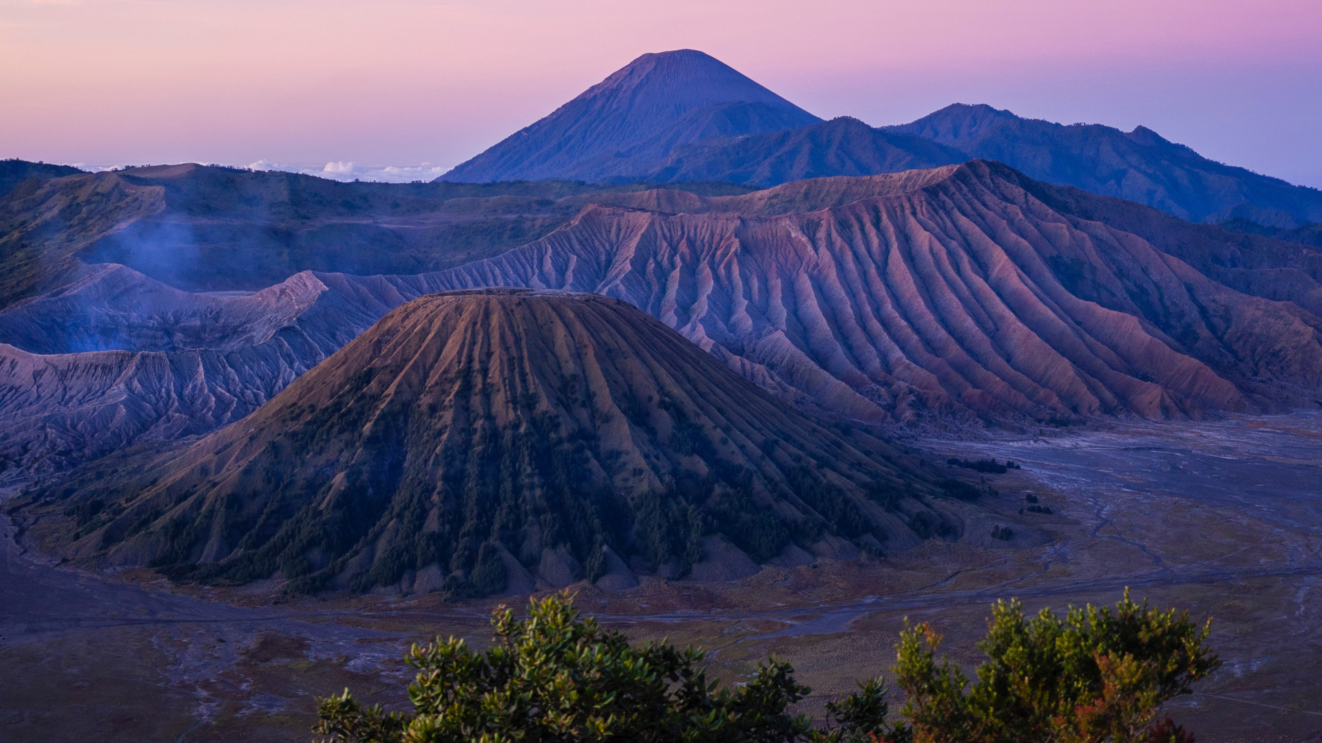 Обои Гора Бромо, вулкан, гора, пейзажи гор, нагорье в разрешении 1920x1080