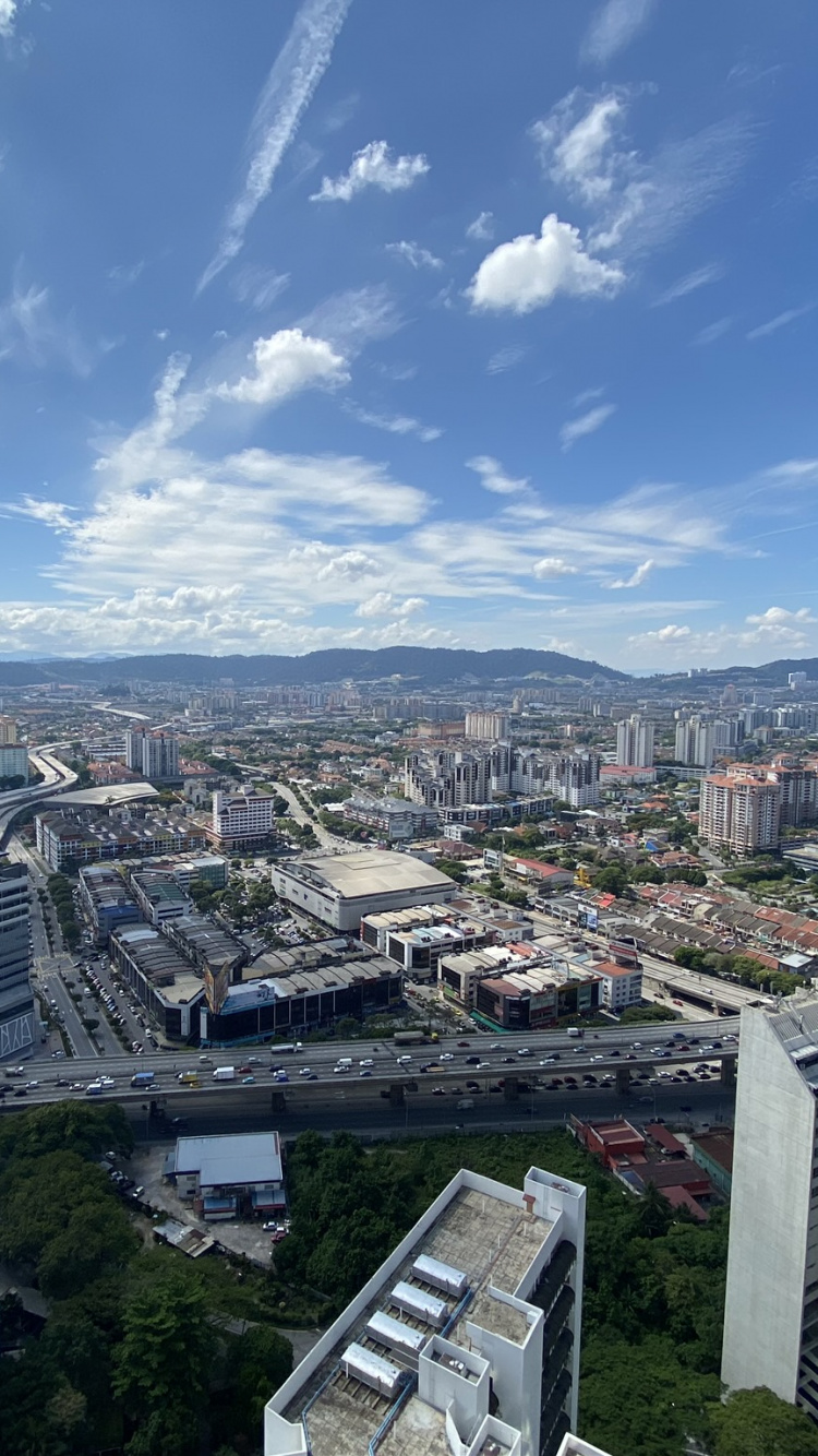 Обои городской район, город, пейзаж, башня, городской дизайн в разрешении 750x1334