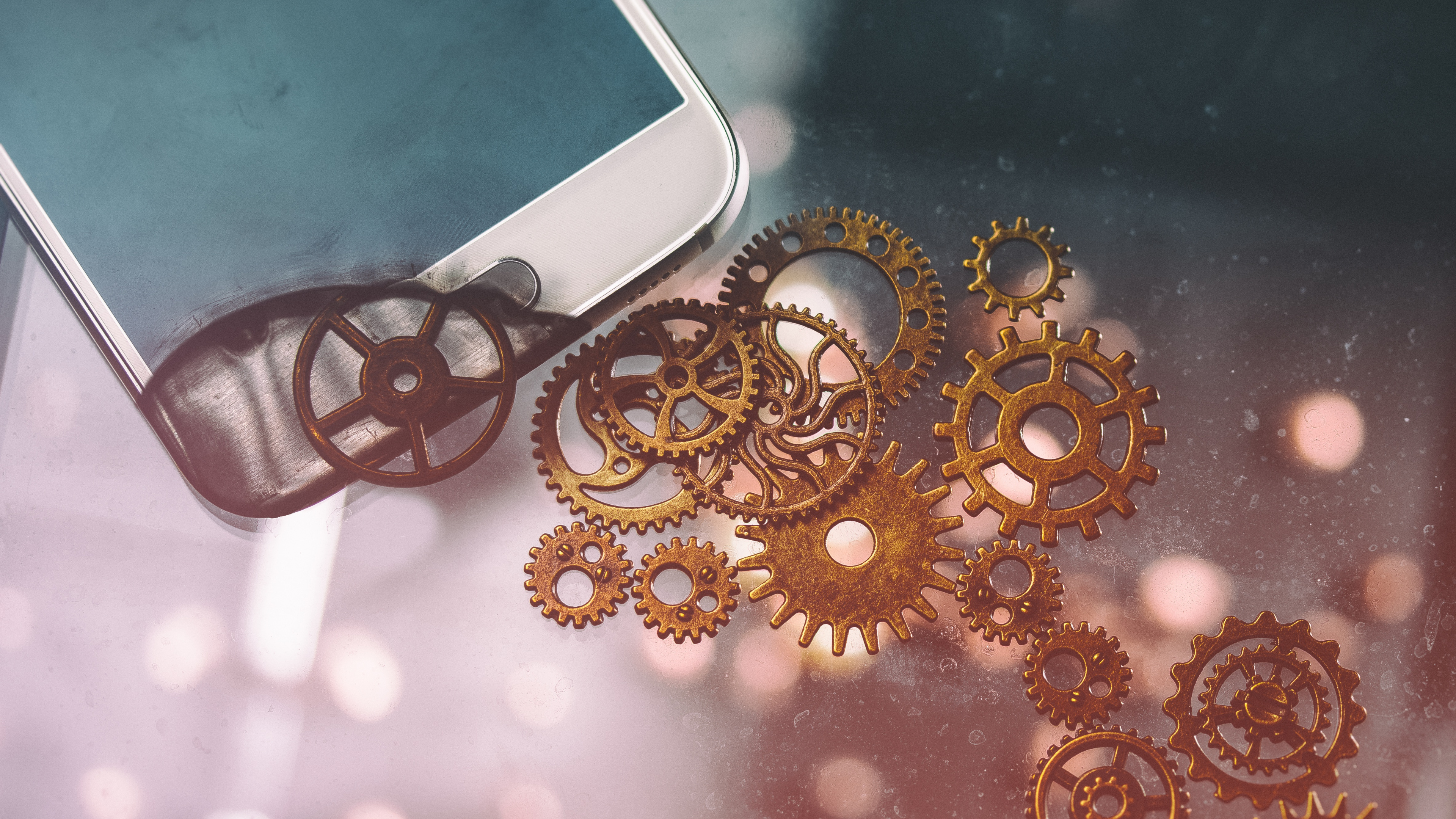 Обои модный аксессуар, металл, ювелирные изделия, золото, макро в разрешении 3840x2160