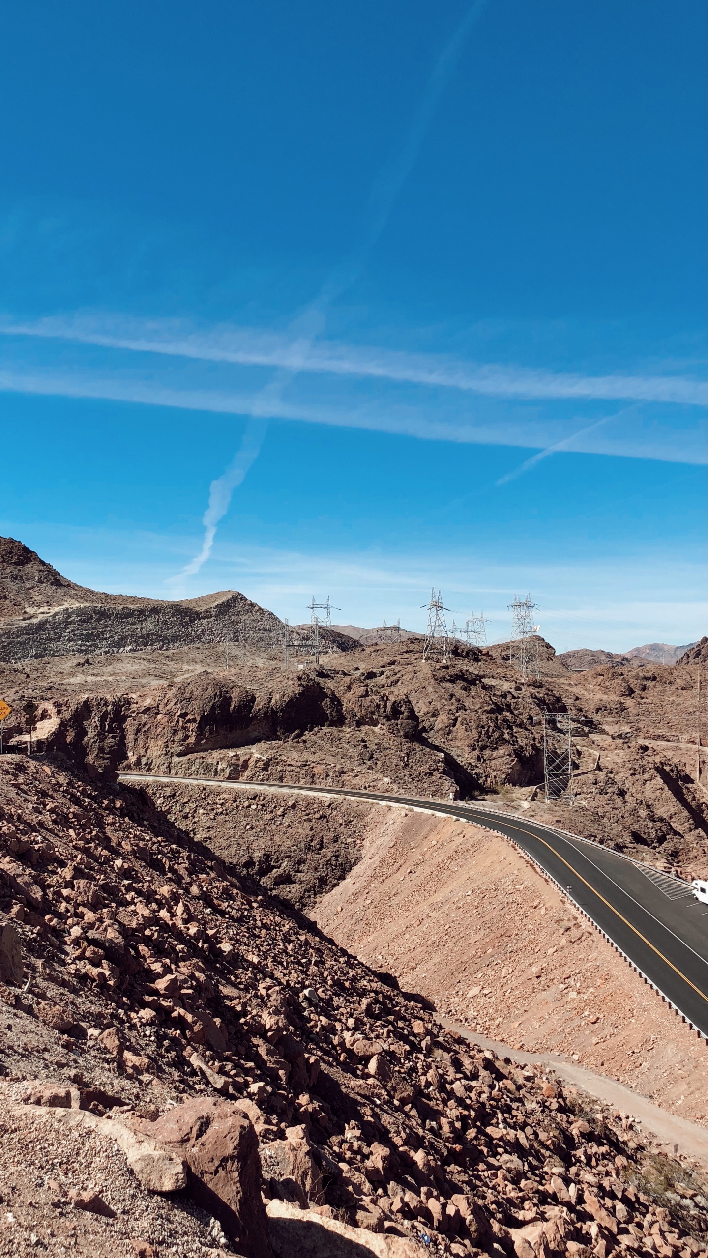 Обои десерт, горный рельеф, рок, почва, гора в разрешении 1440x2560