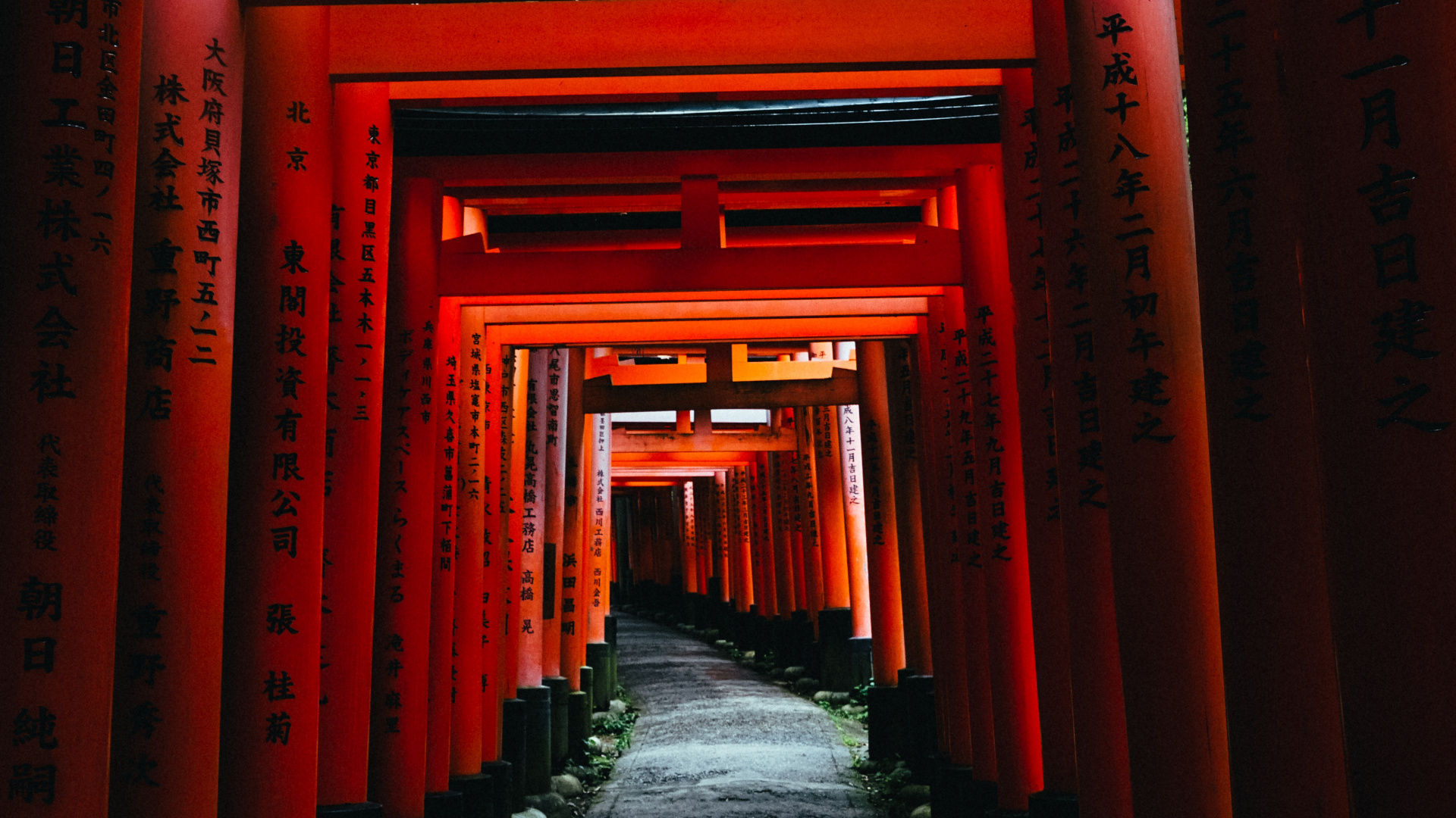 Обои тории, красный цвет, святыня, аллея, здание в разрешении 1920x1080