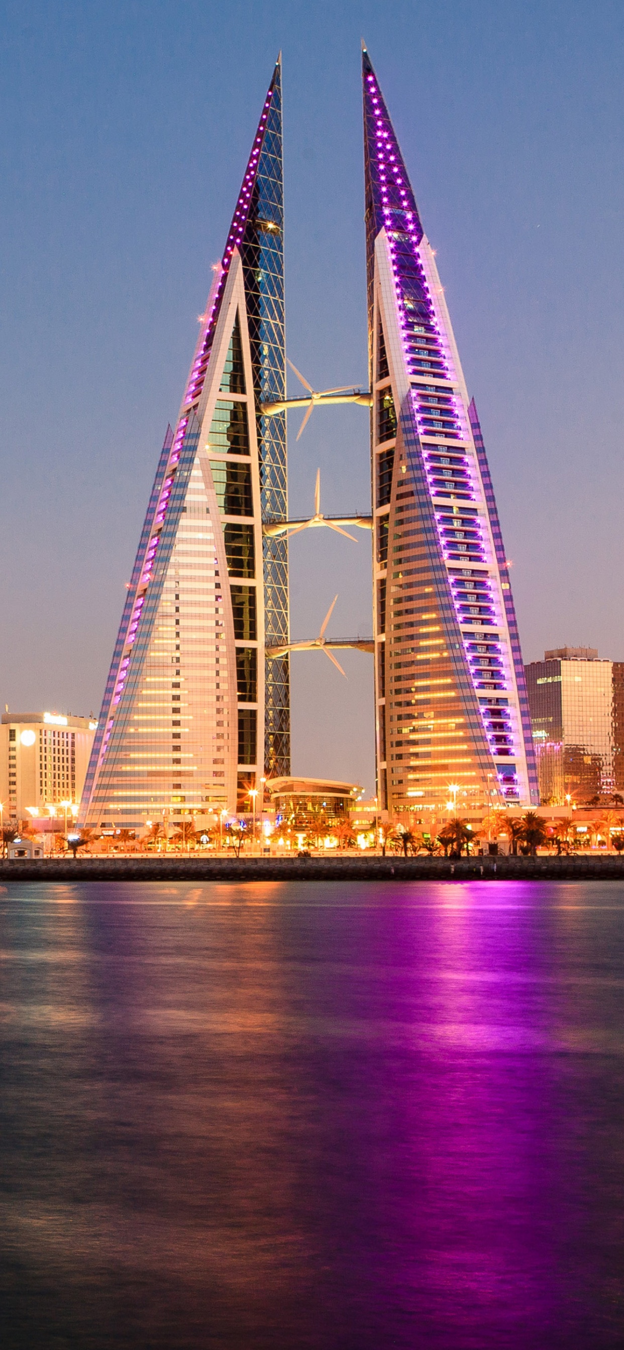 Обои городской пейзаж, ориентир, город, небоскреб, линия горизонта в разрешении 1242x2688