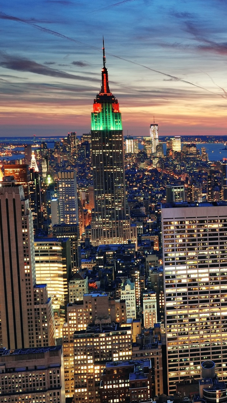 Обои город, городской пейзаж, городской район, метрополия, линия горизонта в разрешении 750x1334