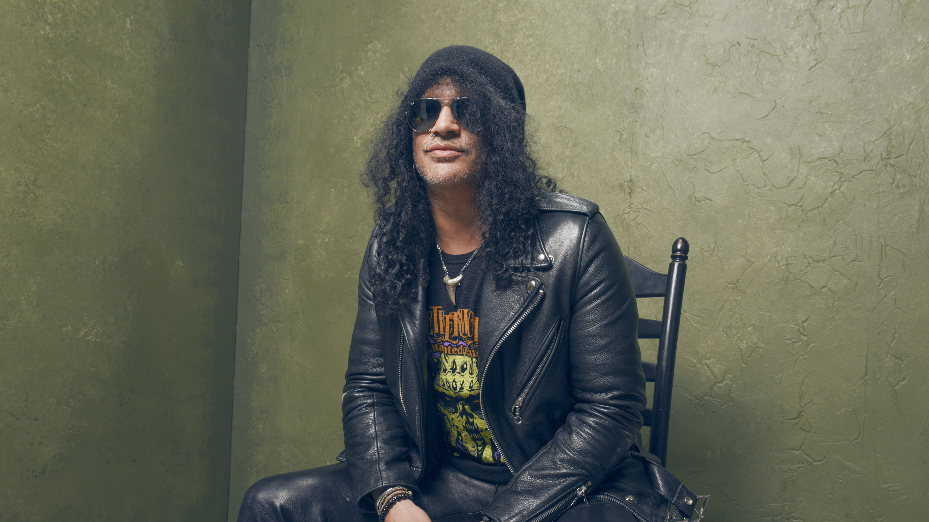 Обои Слэш, Guns N Roses, кожаная куртка, куртка, прохлада в разрешении 3840x2160