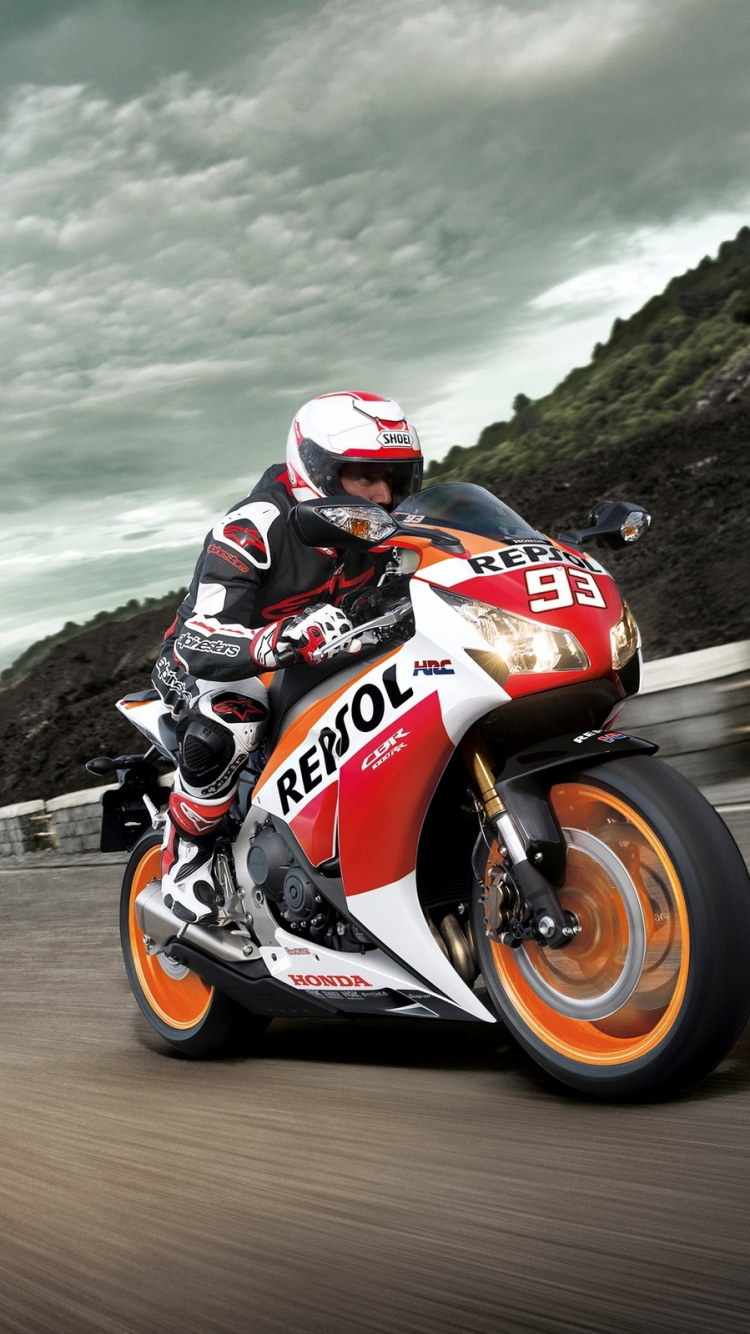 Обои Honda Motor Company, мотоцикл, супербайк, мотоспорт, ипподром в разрешении 750x1334