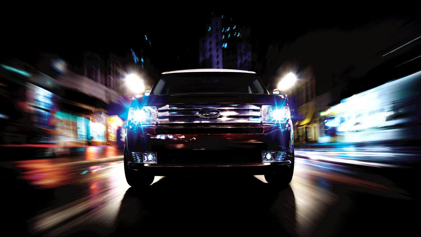 Обои авто, ford, фара, автомобильное освещение, свет в разрешении 1366x768