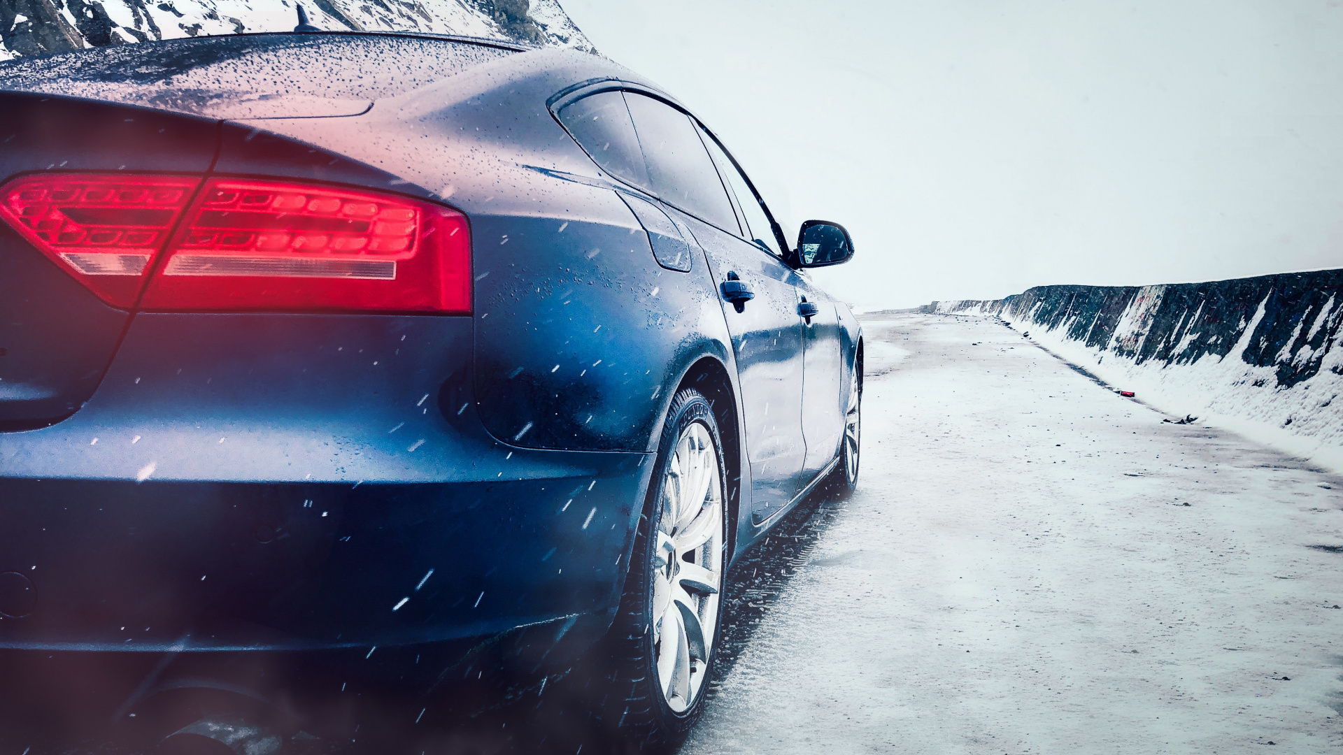 Обои авто, audi, белые, синий, обод в разрешении 1920x1080