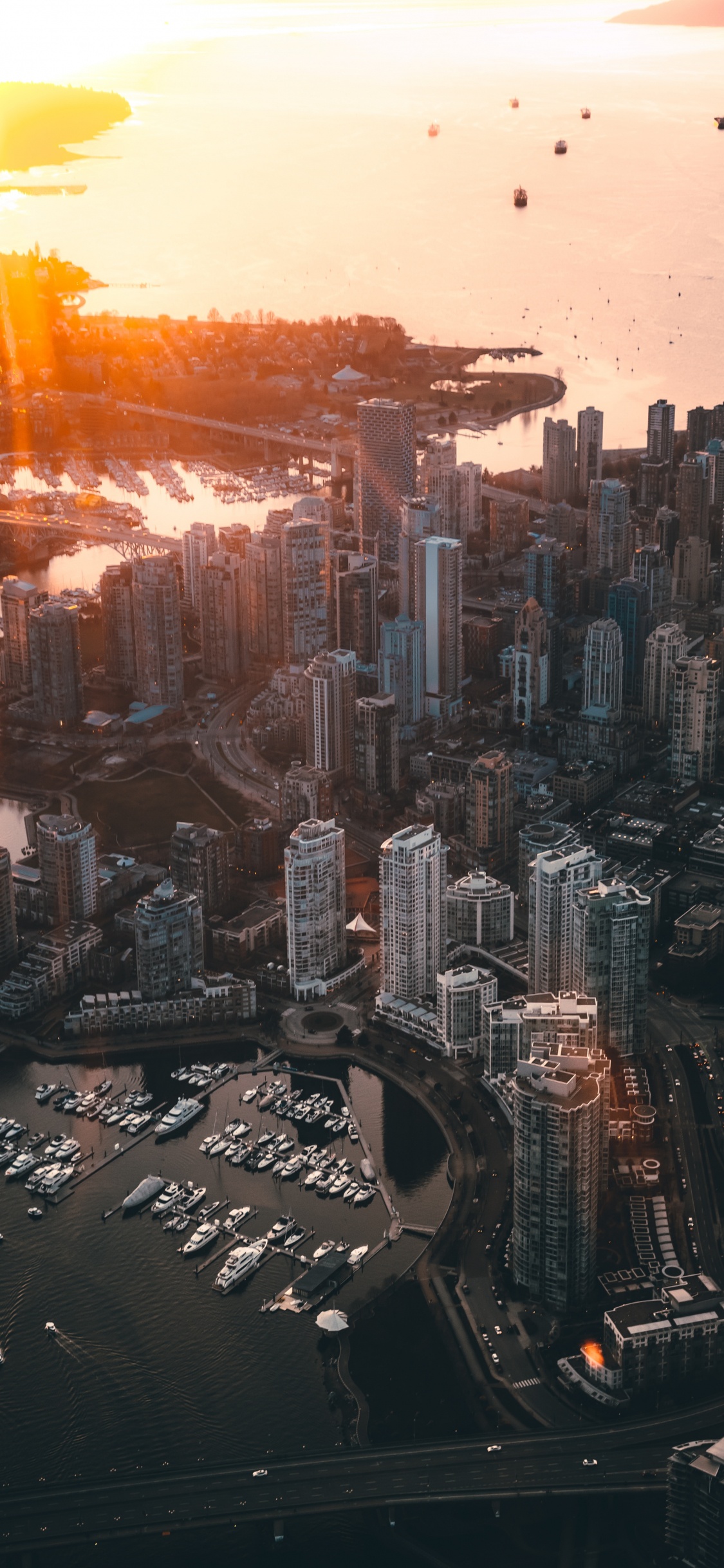 Обои городской пейзаж, метрополия, город, городской район, небоскреб в разрешении 1125x2436