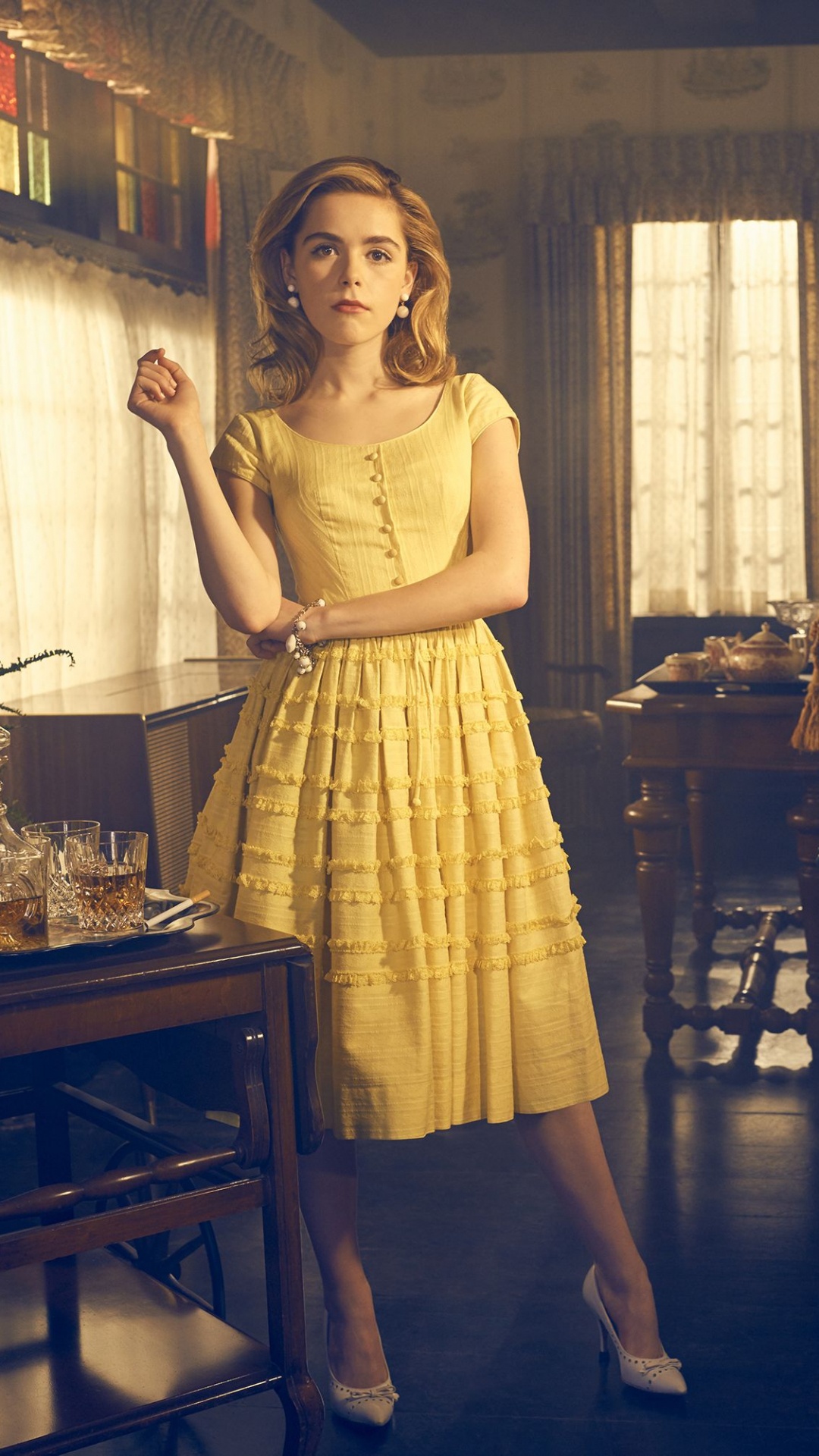 Обои Кирнан Шипка вражда, Кирнан Шипка, вражда, Салли Дрейпер, Бетт Дэвис в разрешении 1080x1920