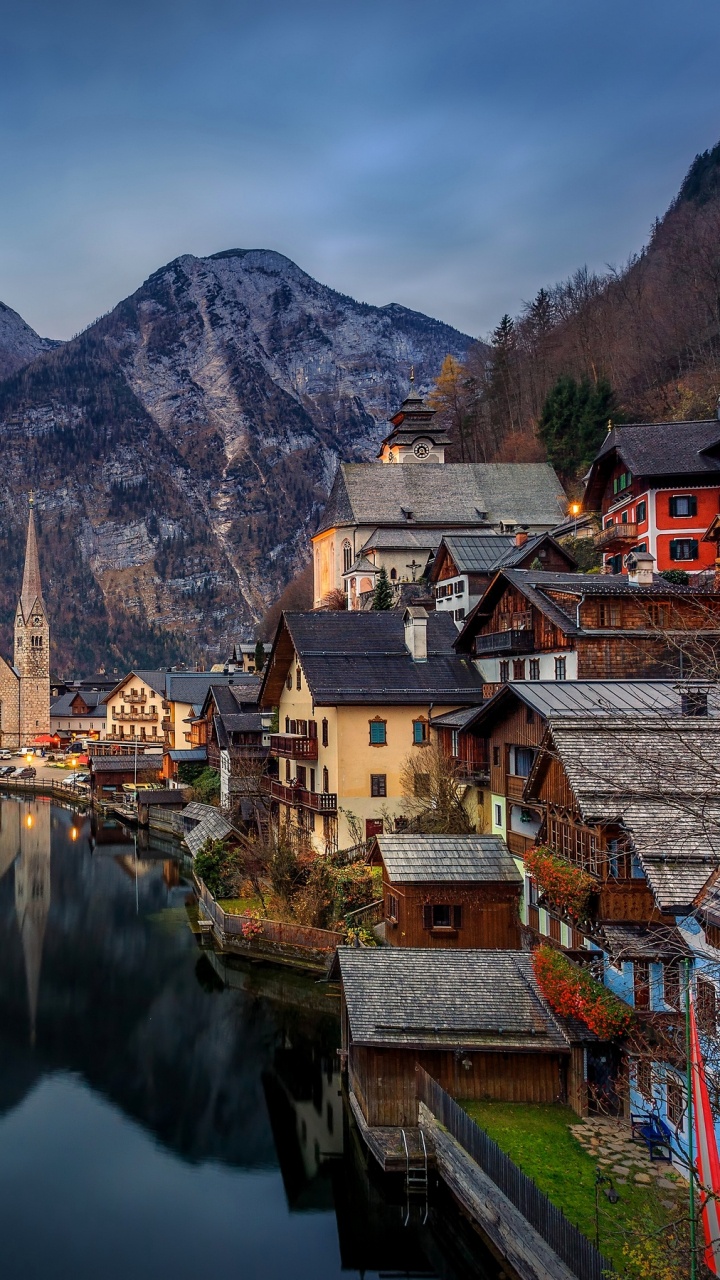 Обои природа, гора, горная деревня, отражение, горный рельеф в разрешении 720x1280