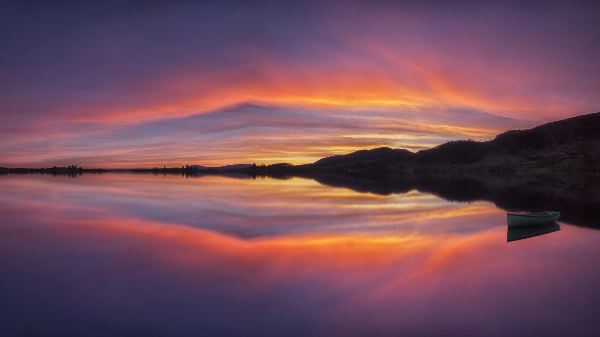 Обои послесвечение, горизонт, отражение, восход солнца, спокойствие в разрешении 1920x1080