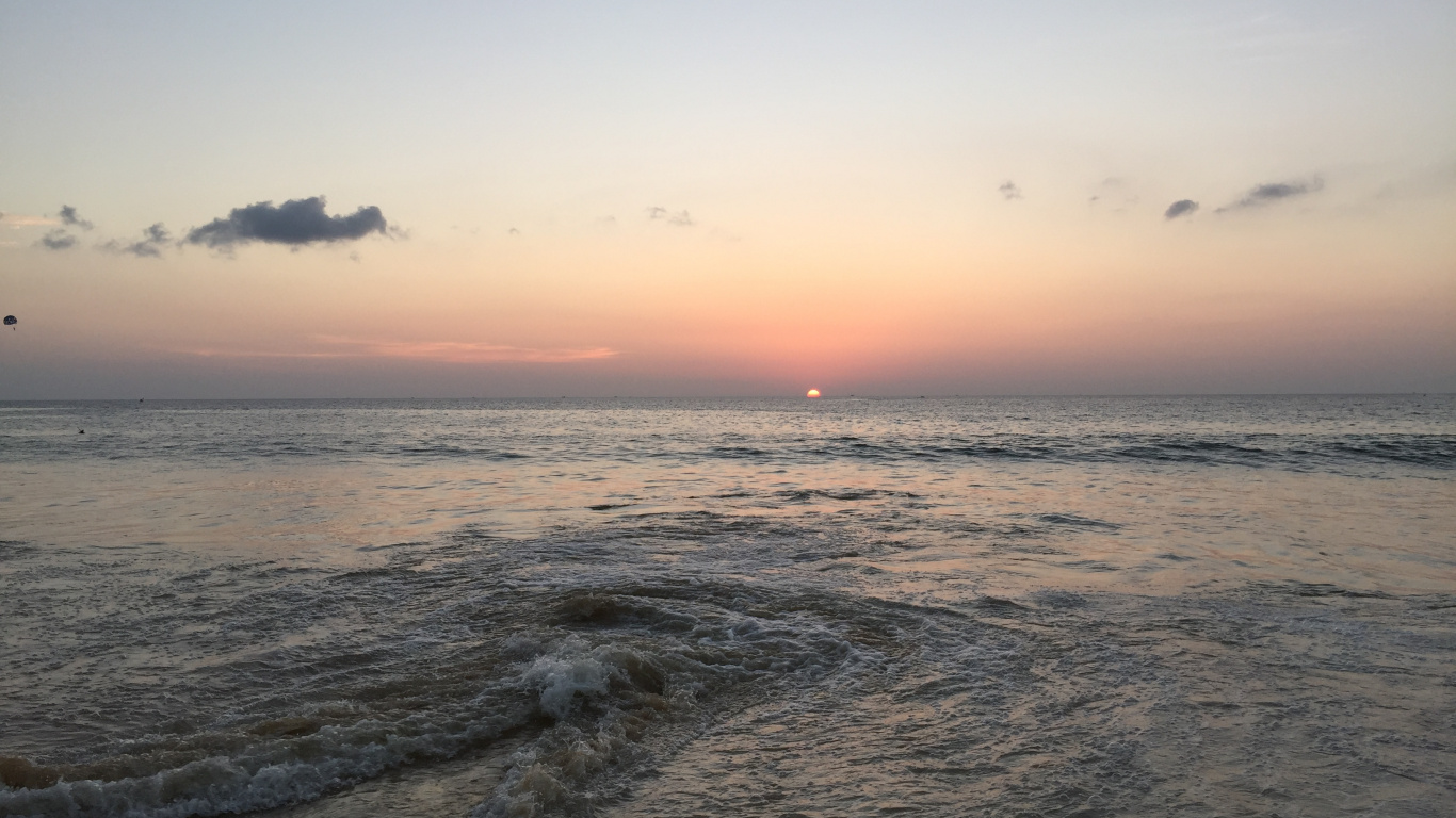 Обои море, жидкость, жидкий, атмосфера, сумрак в разрешении 1366x768