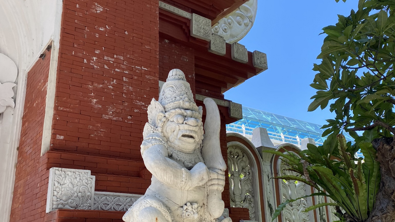 Обои статуя, резьба по камню, классическая скульптура, скульптура, резьба в разрешении 1366x768