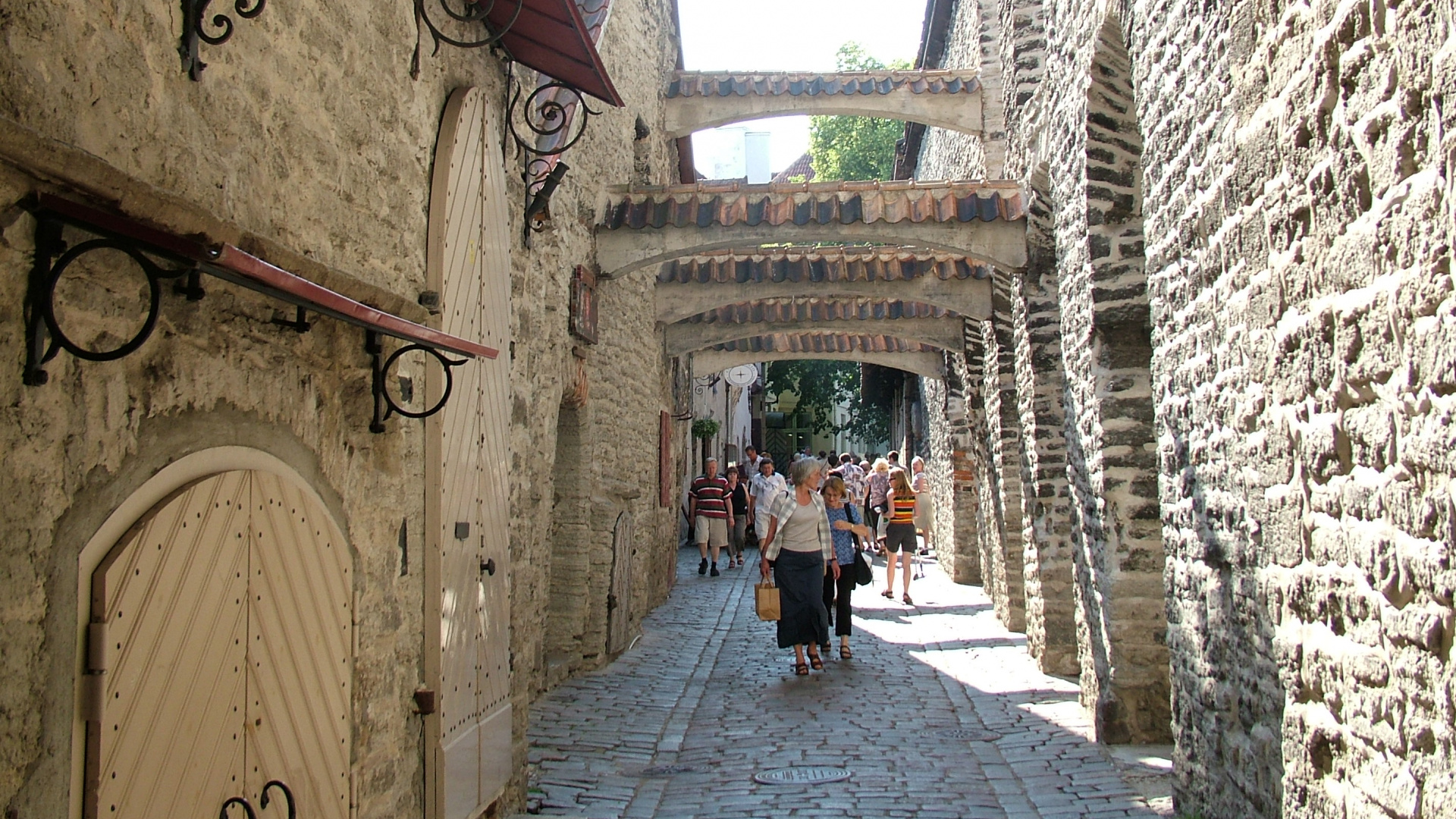 Обои Переулок Катарины, Св Екатерины Монастырь Таллин, аллея, улица, городок в разрешении 1920x1080