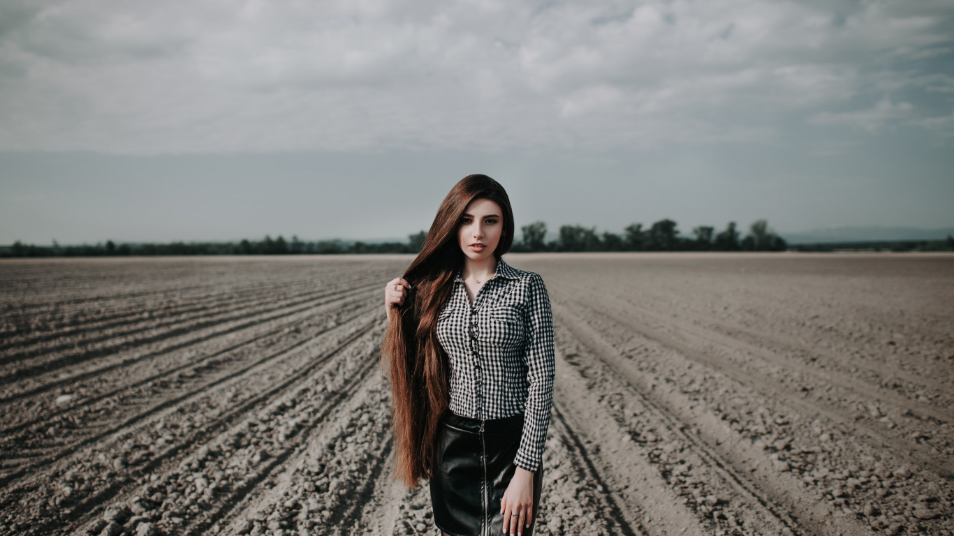 Обои юбка, красота, фэшн, лето, забава в разрешении 1366x768