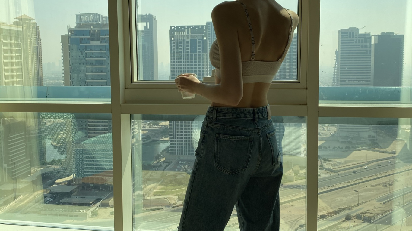 Обои стояние, человеческий скелет, биология человека, биология, наука в разрешении 1366x768