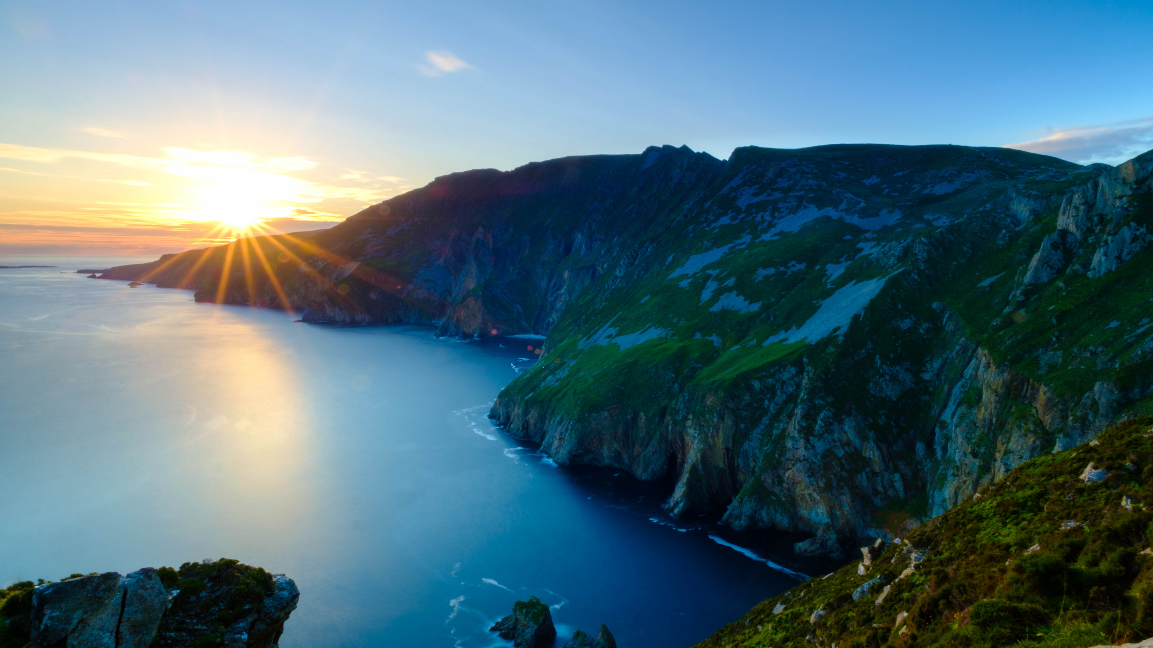 Обои пейзаж, побережье, море, плащ, кратерное озеро в разрешении 3840x2160