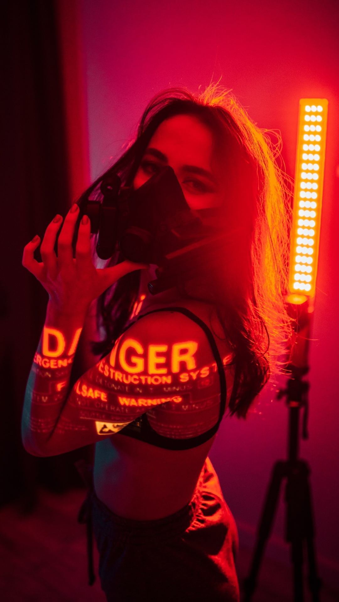 Обои новее, светоизлучающий диод, креативная реклама, не называй меня сумасшедшим, smd светодиодный модуль в разрешении 1080x1920