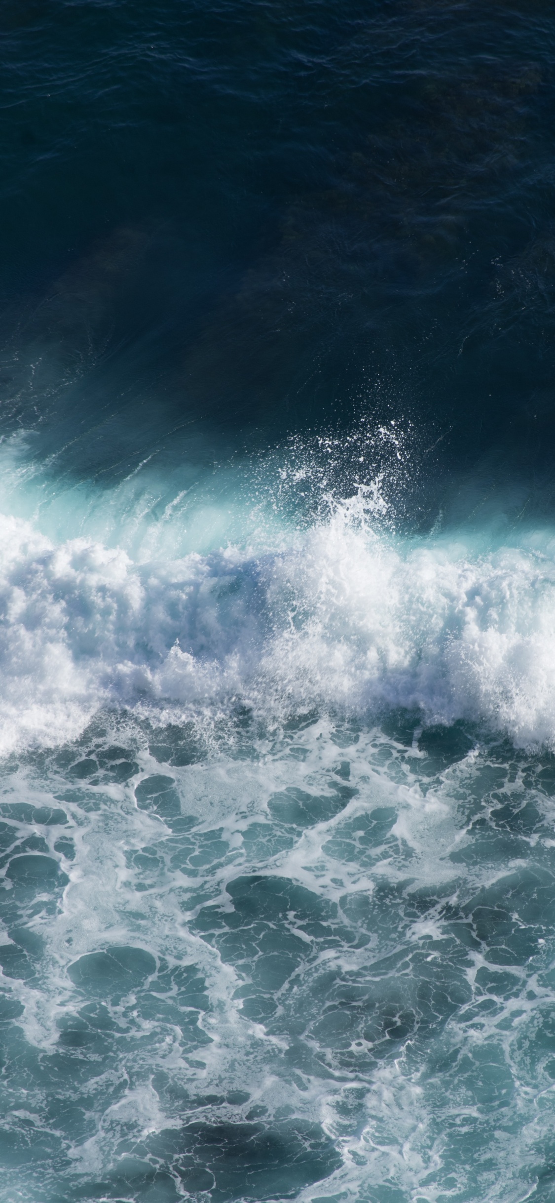 Обои океан, пляж, небо, море, берег в разрешении 1125x2436