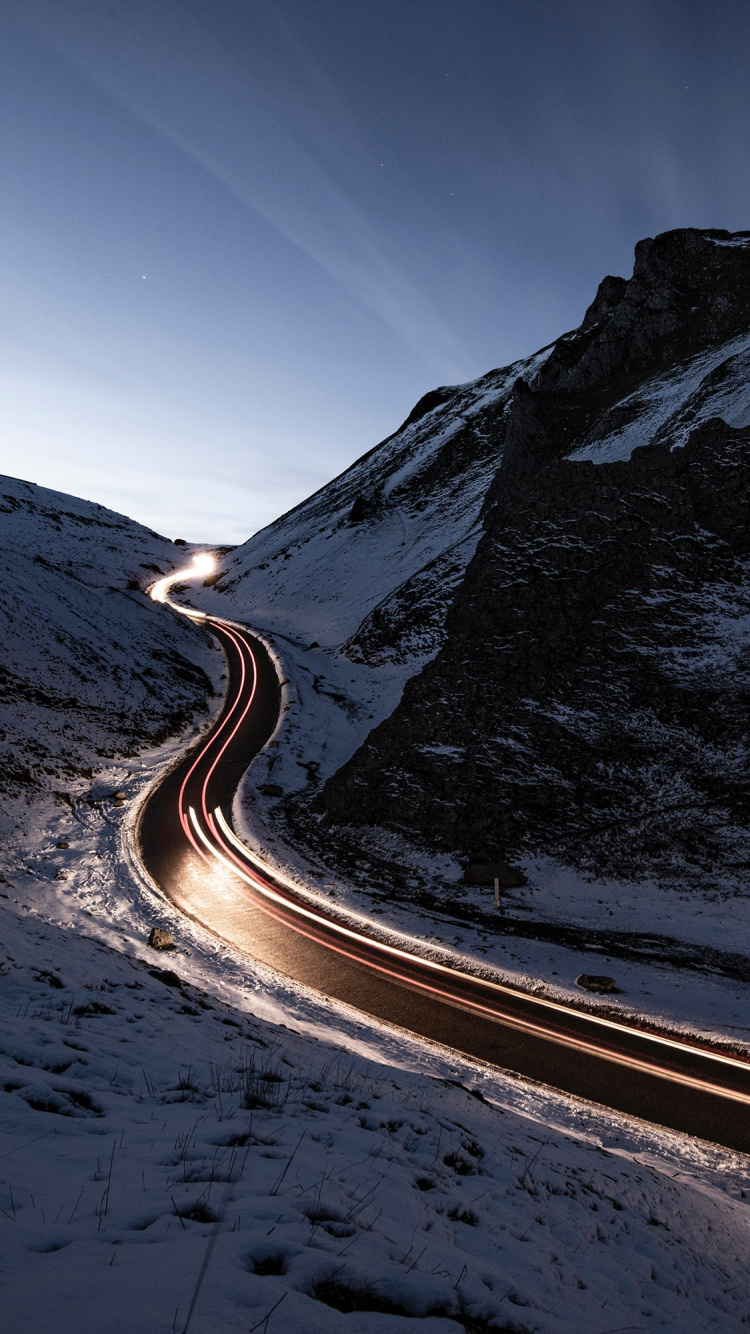 Обои горный рельеф, гора, снег, горный перевал, горный хребет в разрешении 750x1334