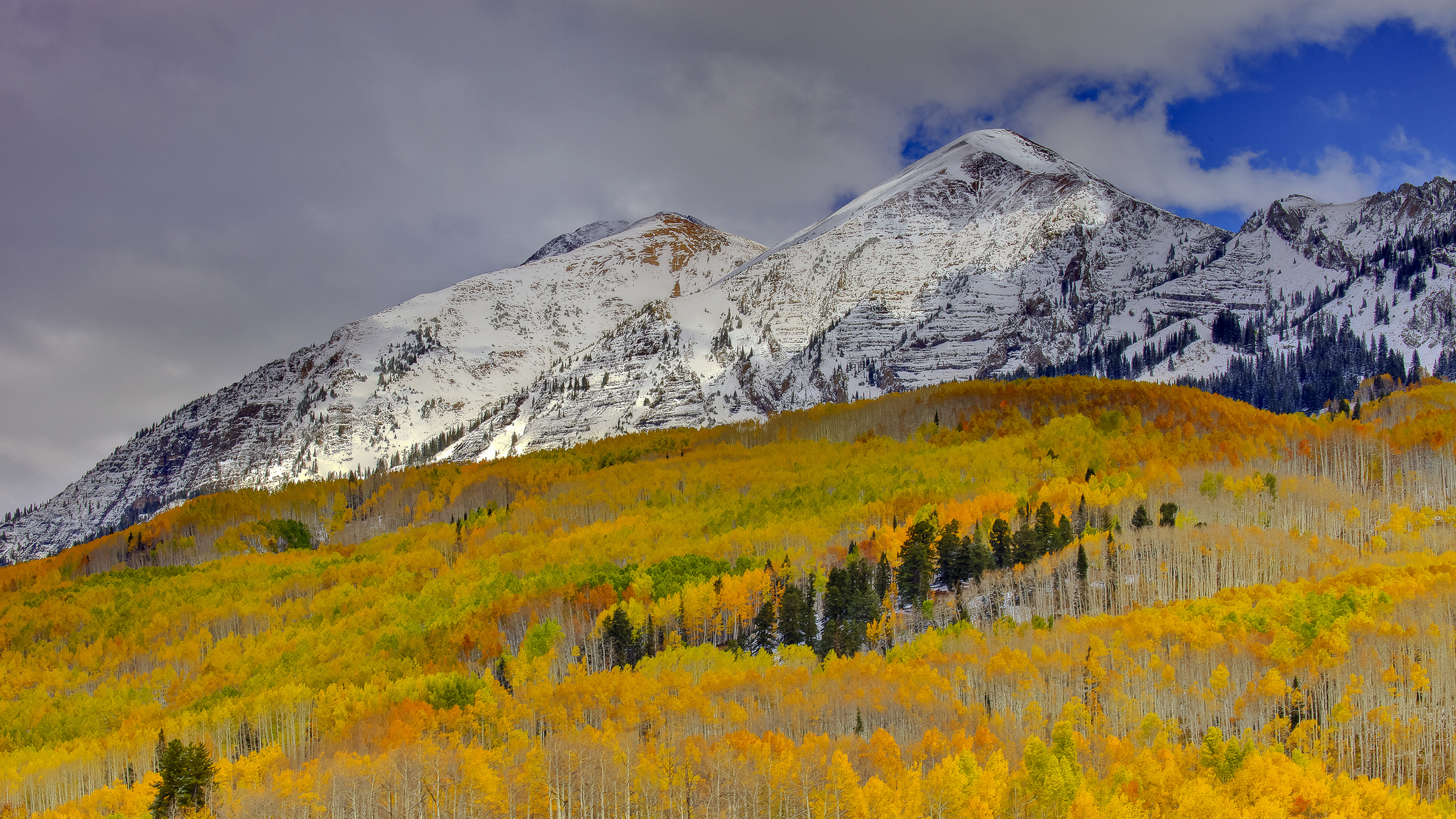 Обои дикая местность, природа, горный рельеф, гора, тундра в разрешении 2560x1440