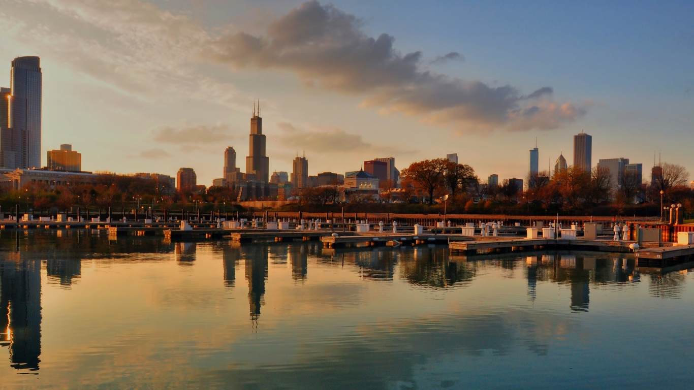 Обои Чикаго, город, городской пейзаж, линия горизонта, отражение в разрешении 1366x768