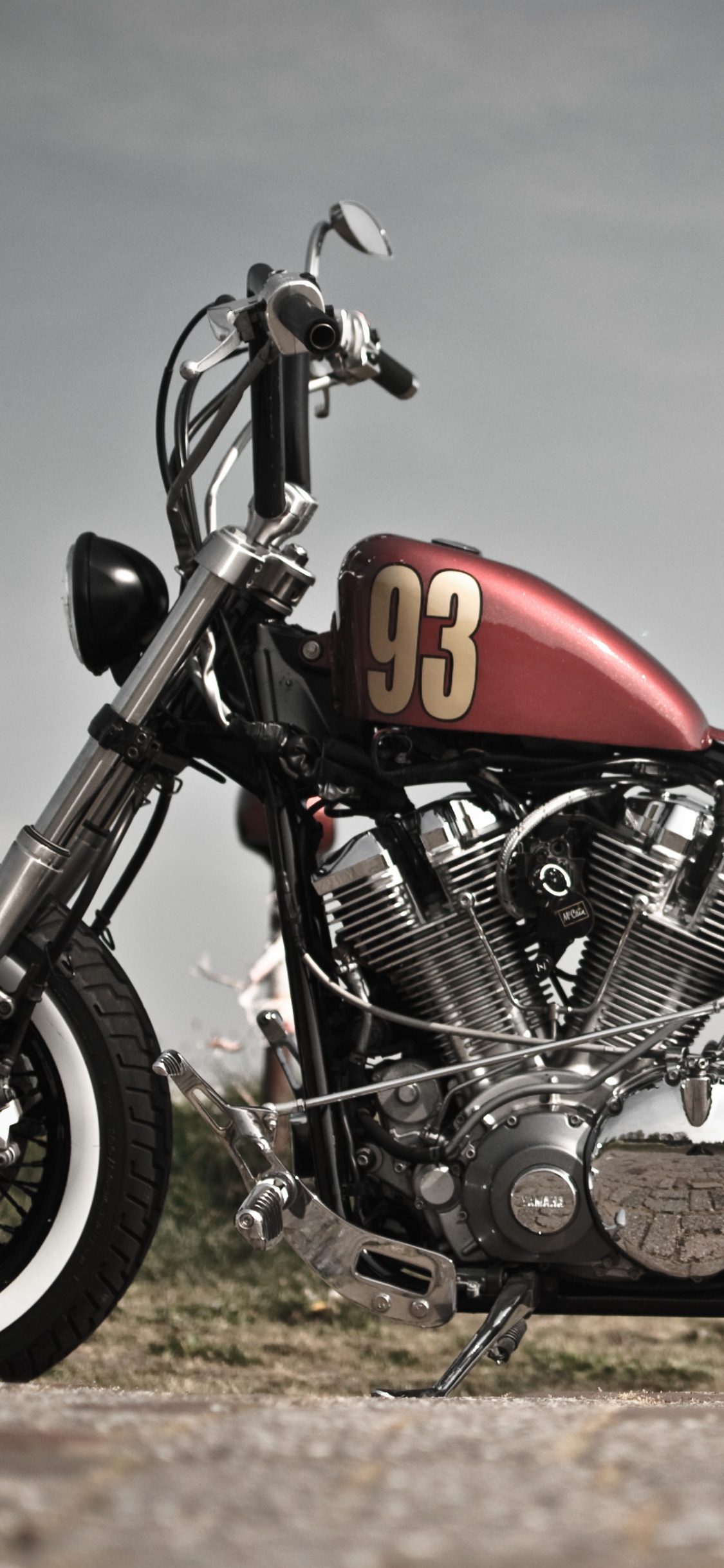 Обои поплавок, мотоцикл, кастомный мотоцикл, Чоппер, triumph bonneville bobber в разрешении 1125x2436