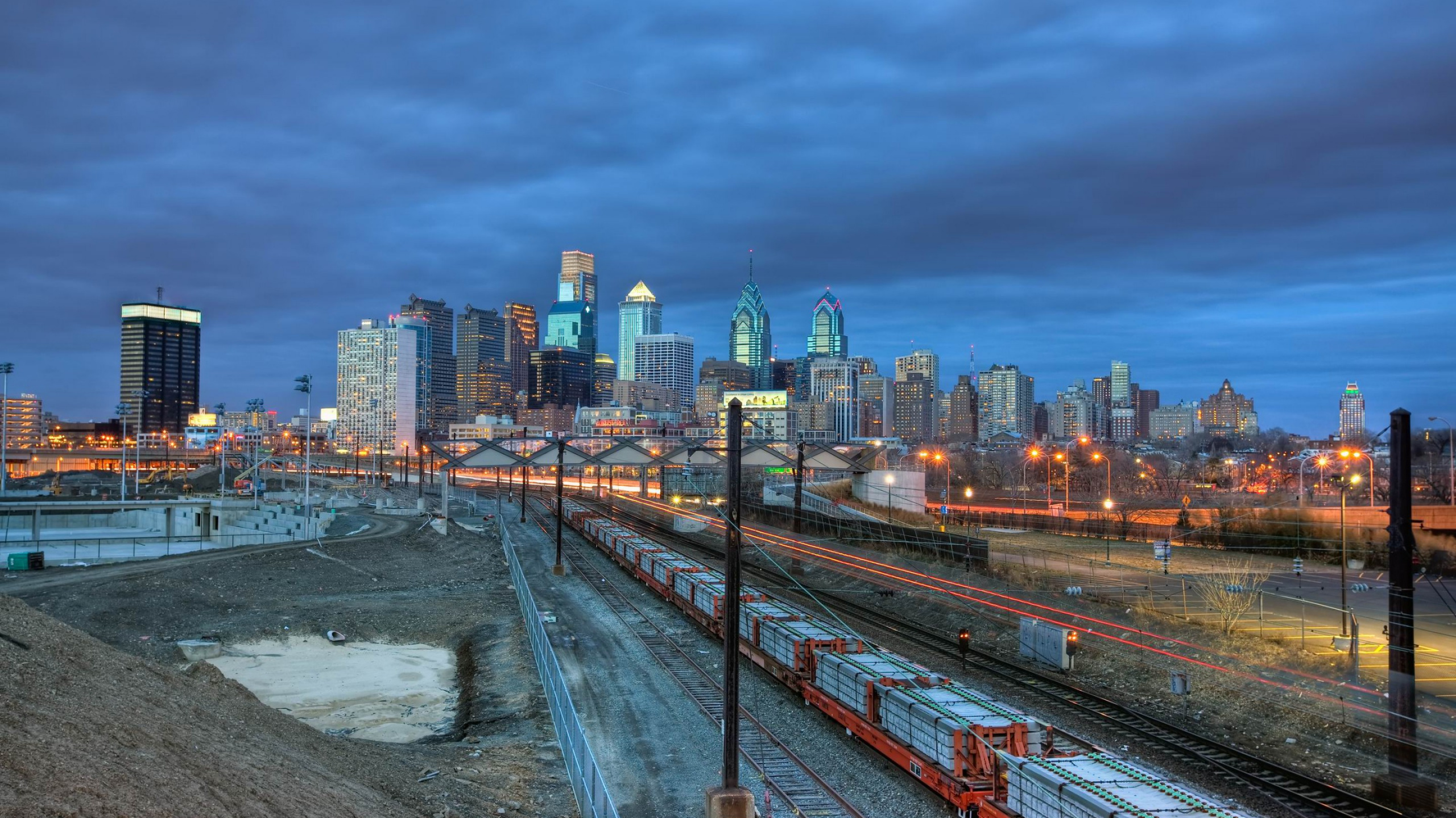 Обои Филадельфия, городской пейзаж, город, городской район, линия горизонта в разрешении 2560x1440
