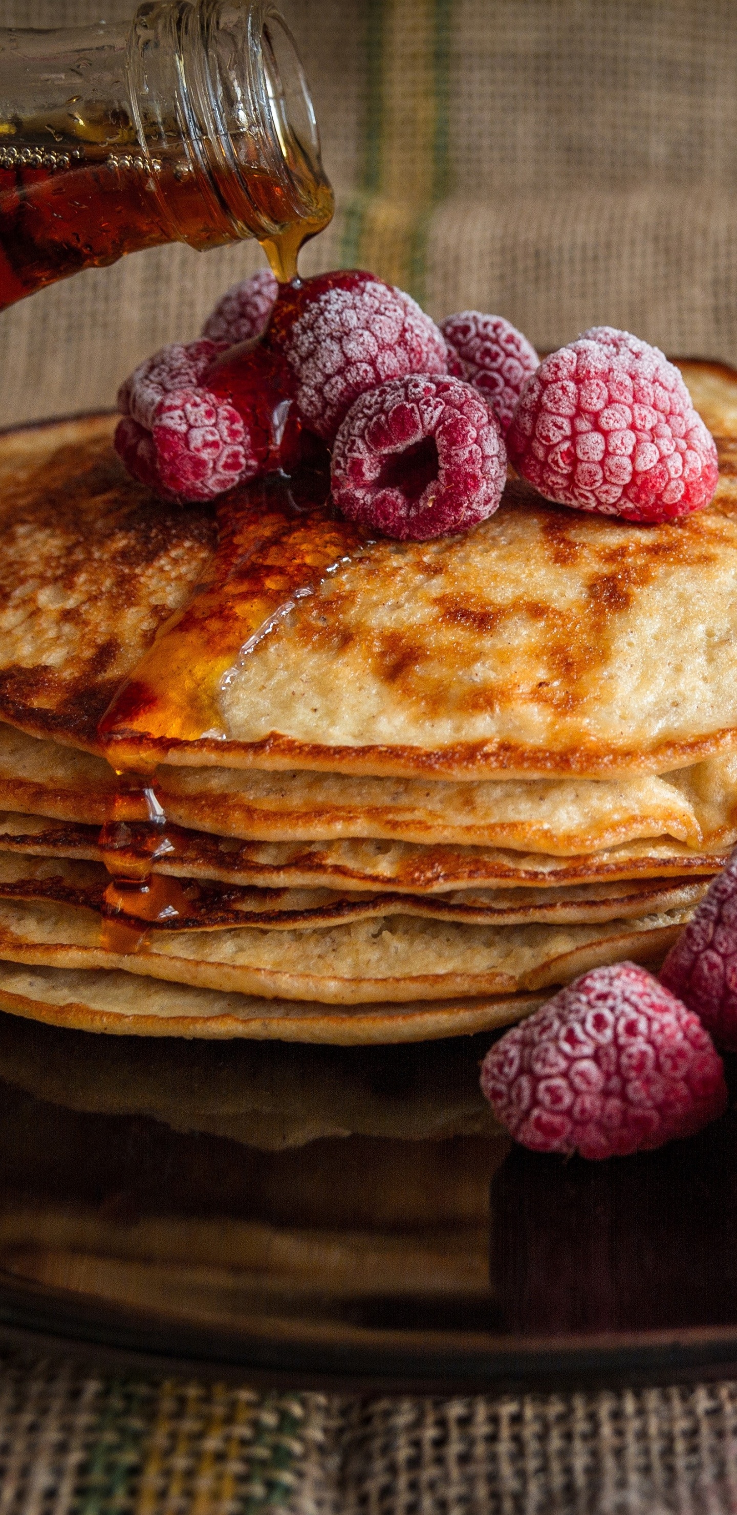 Обои кленовый сироп, блин, завтрак, блюда, пища в разрешении 1440x2960