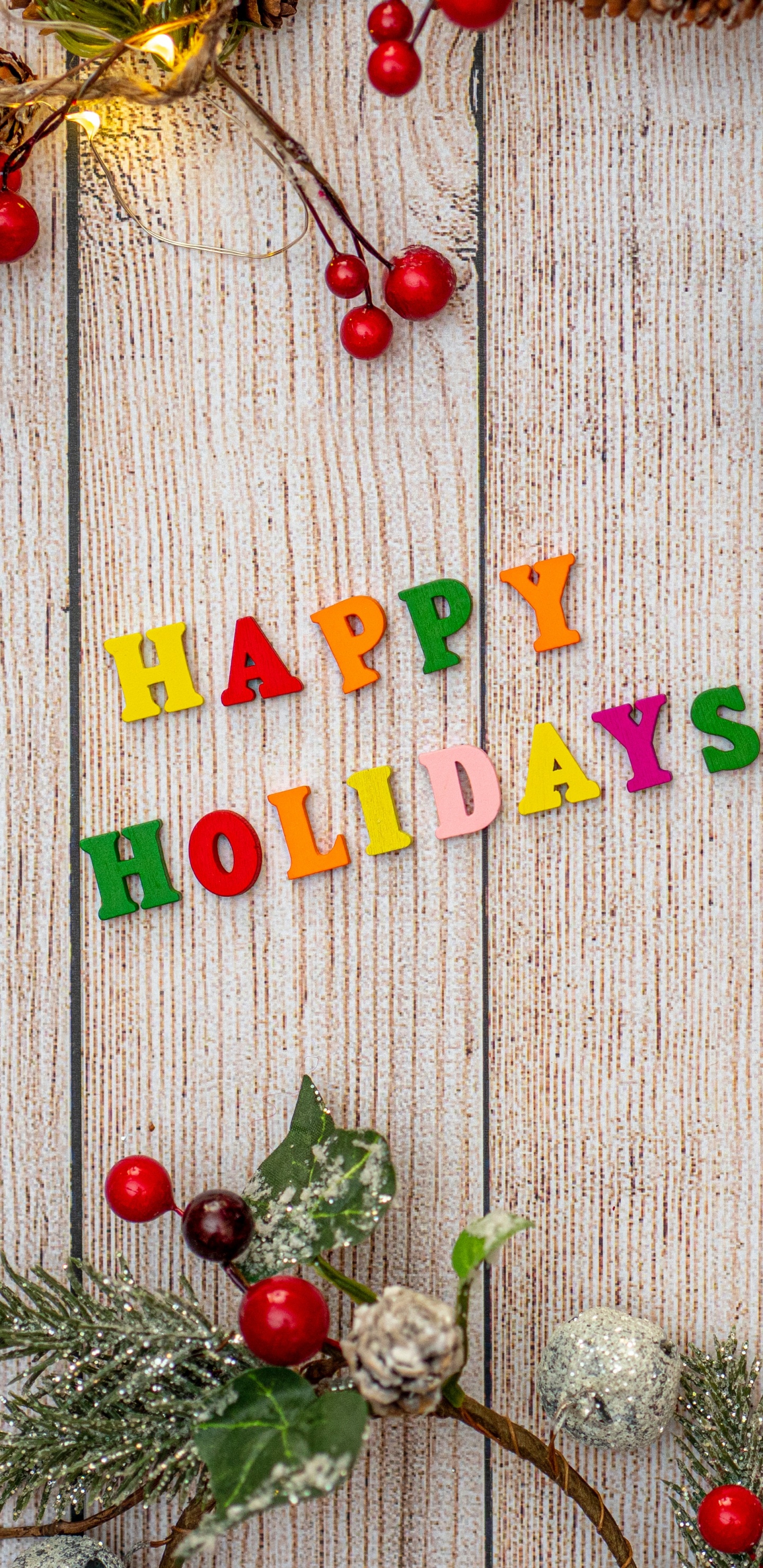 Обои Рождественский день, праздник, Рождественские украшения, рождественский орнамент, Рождество в разрешении 1440x2960