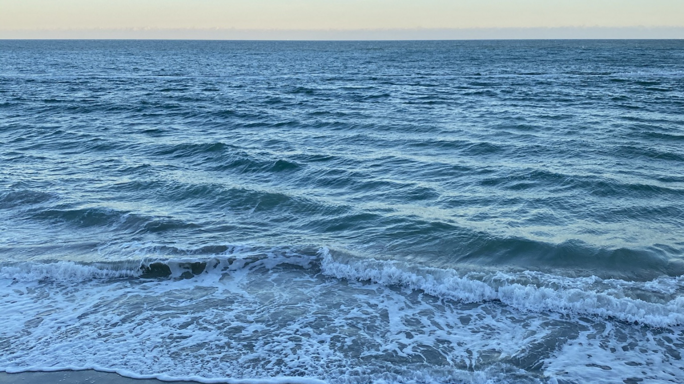 Обои море, жилье, Берлин, озеро Сен-Франсуа, Sainte-Praxde Quebec в разрешении 1366x768